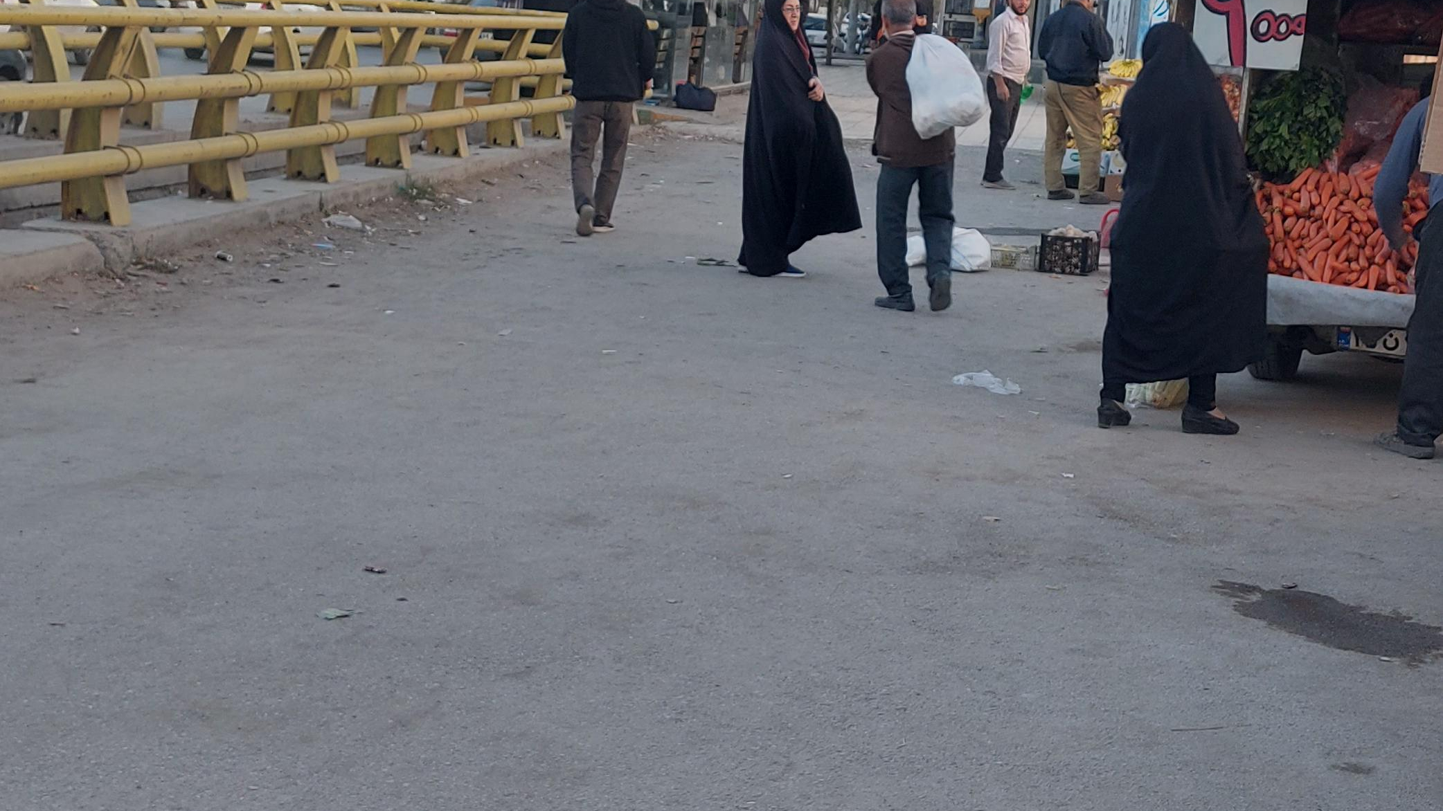 ایستگاه اتوبوس کال زرکش