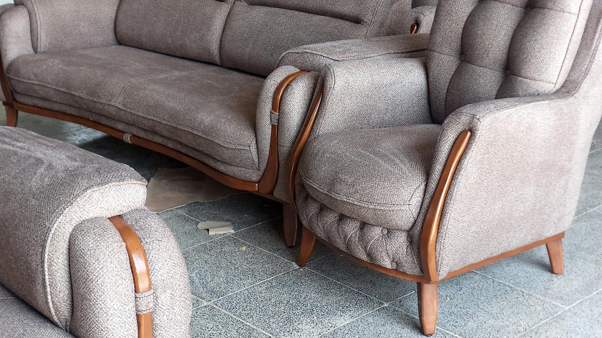 مبل آرام علیزاده