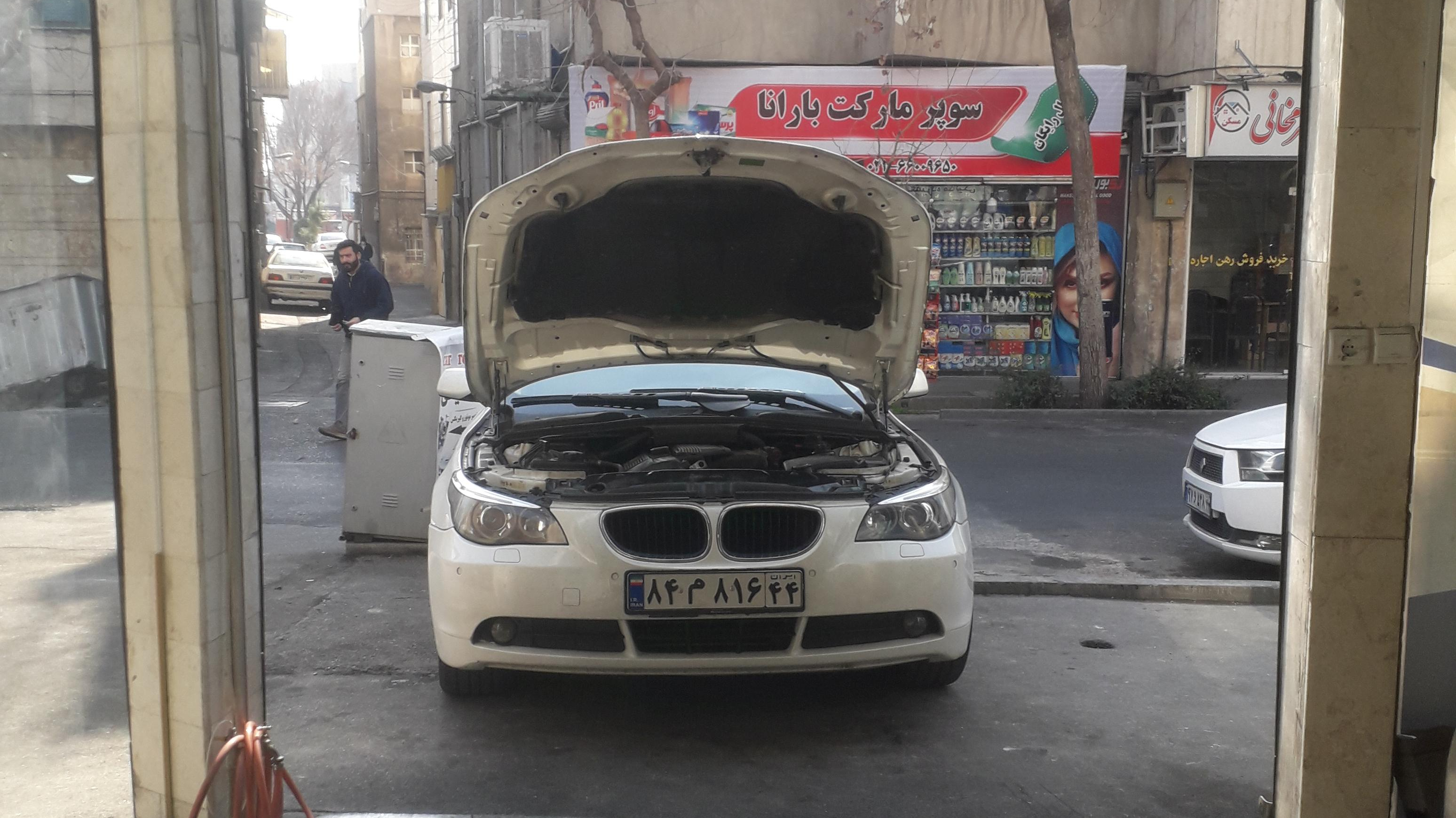 تعمیرگاه تخصصی بنز و بی ام و برادران