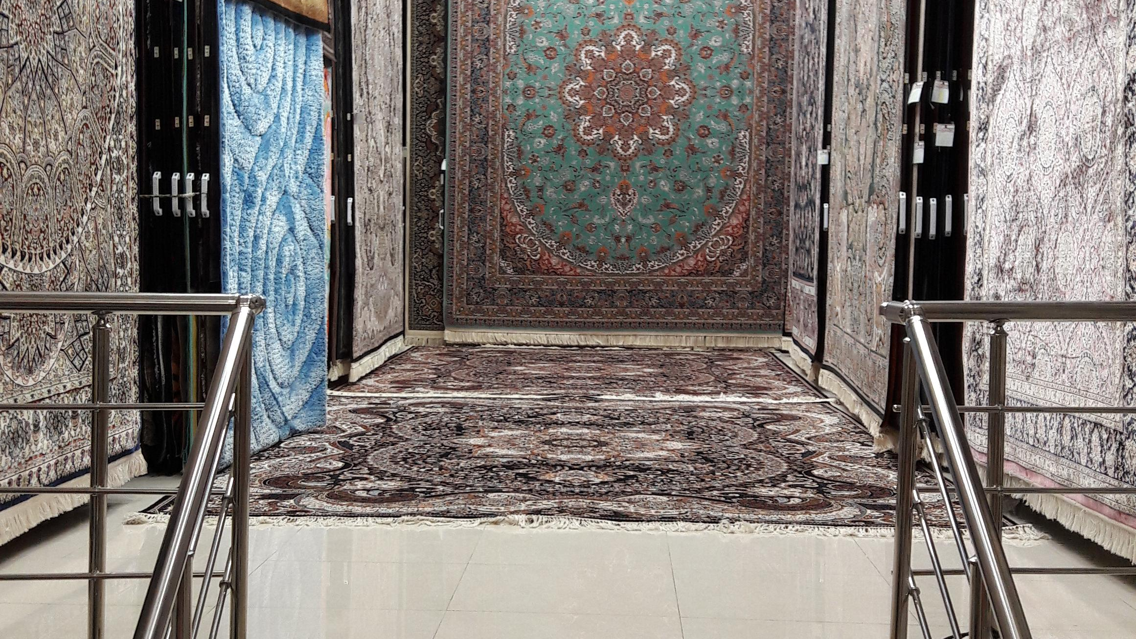 لوازم خانگی و مبلمان نوین ۱۳۷۱