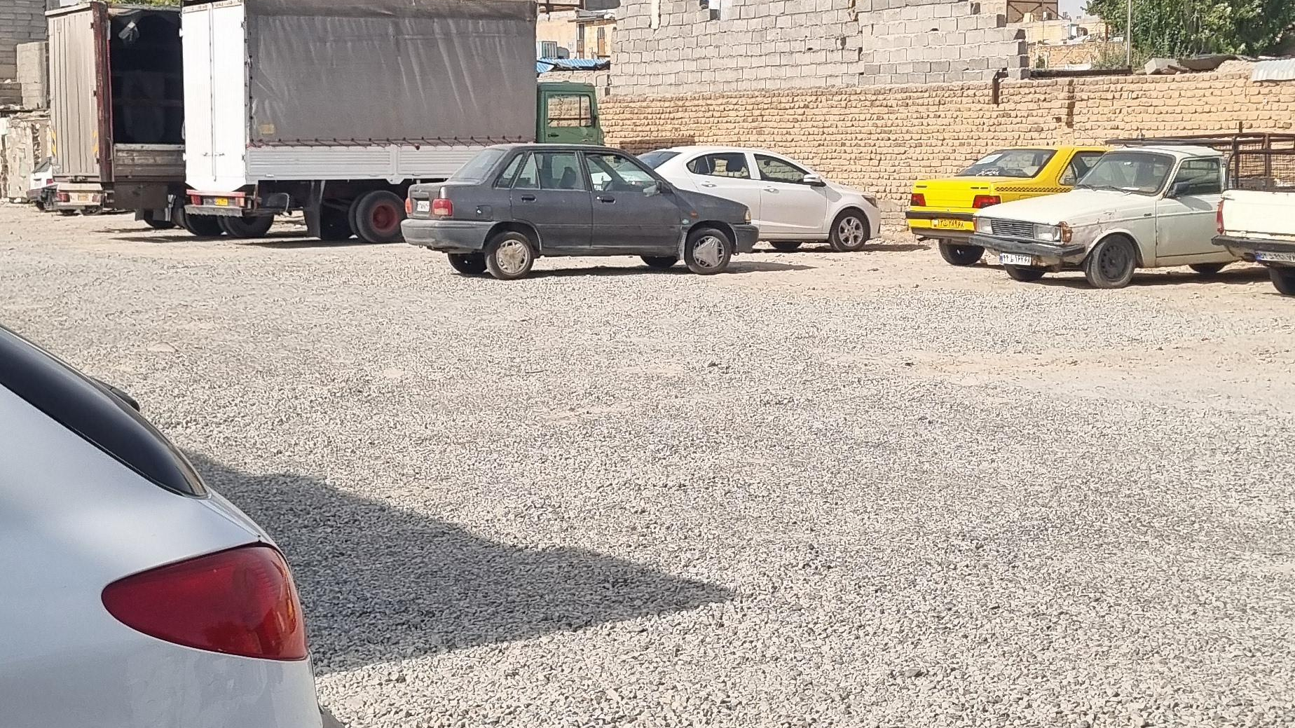 پارکینگ شبانه روزی