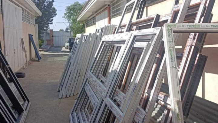 درب و پنجره دوجداره  UPVC توری پلیسه غلام نژاد