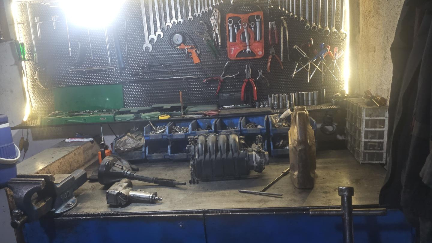 مکانیکی و جلوبندی عظیمی