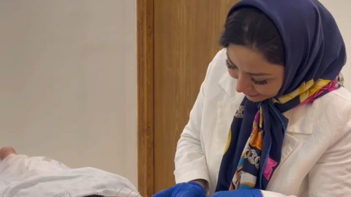 متخصص طب سوزنی و سنتی دکتر لیلی حمیدنیا