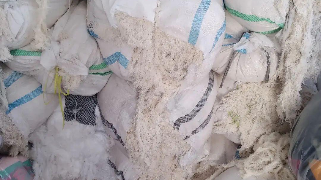 خرده پارچه و تنظیف فرامرز