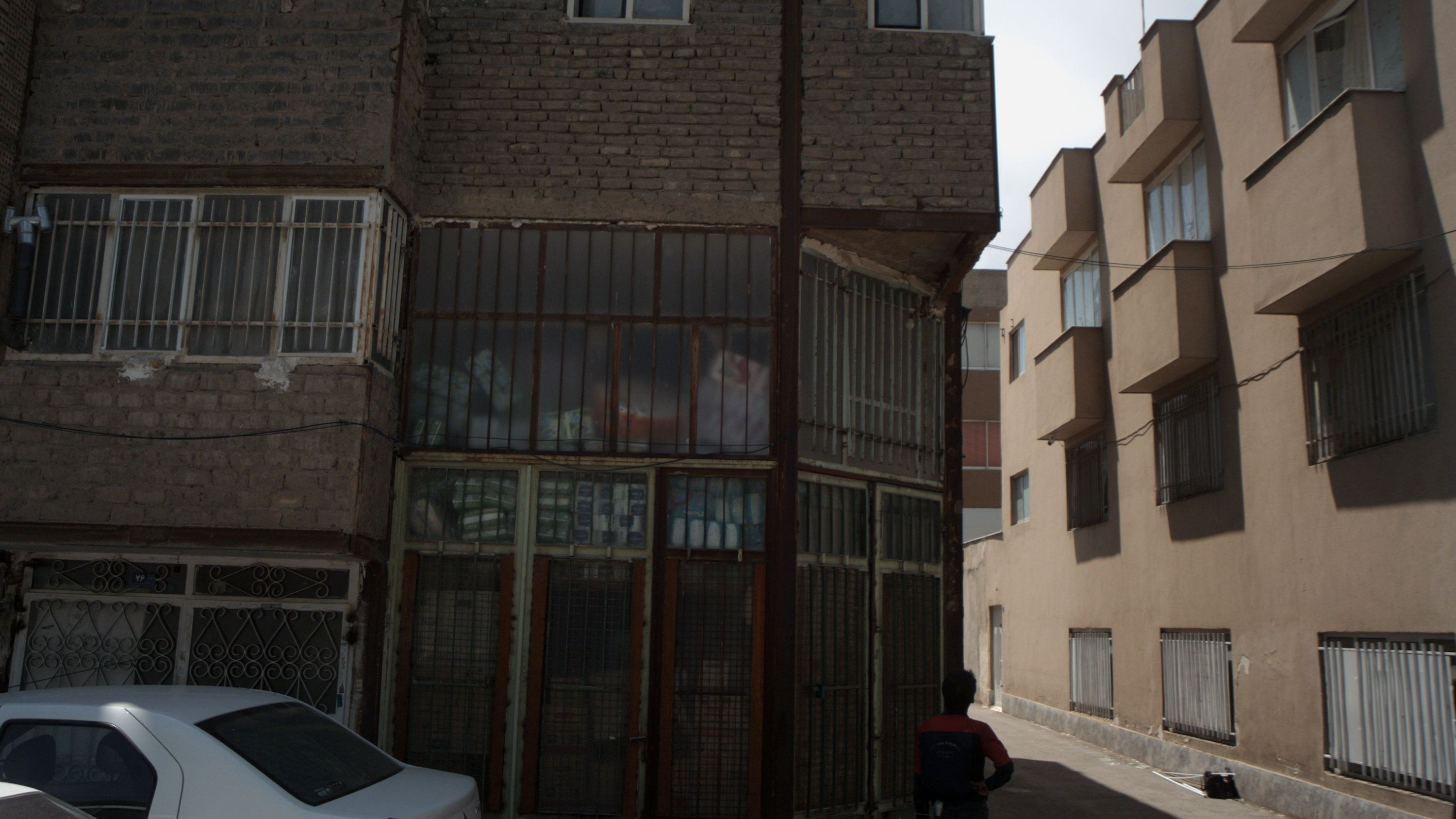 انبار وسایل بهداشتی