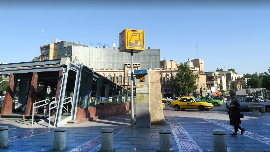 ورودی شمالی مترو میدان حسن آباد