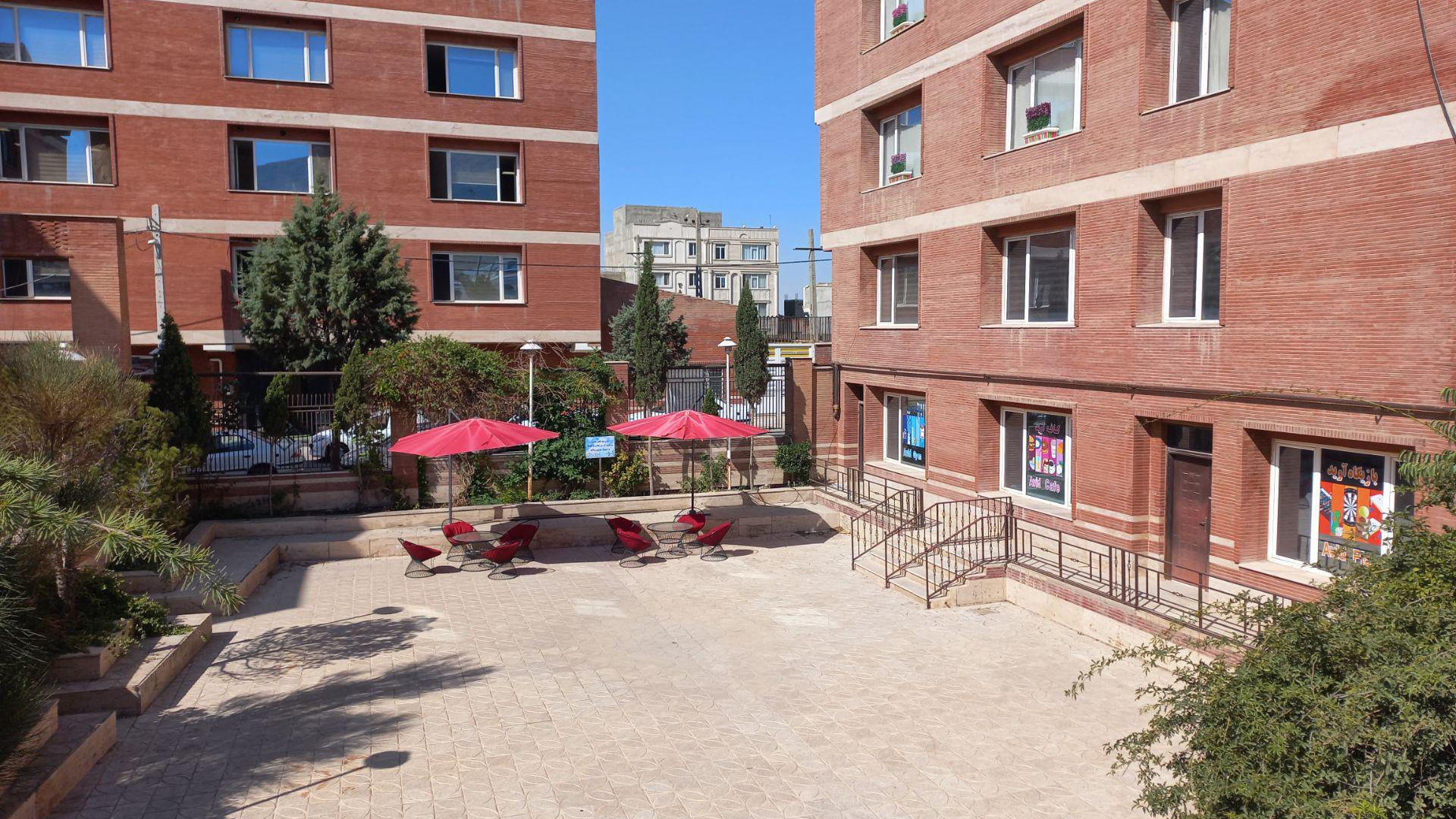 دبیرستان غیردولتی دخترانه دوره اول آوید