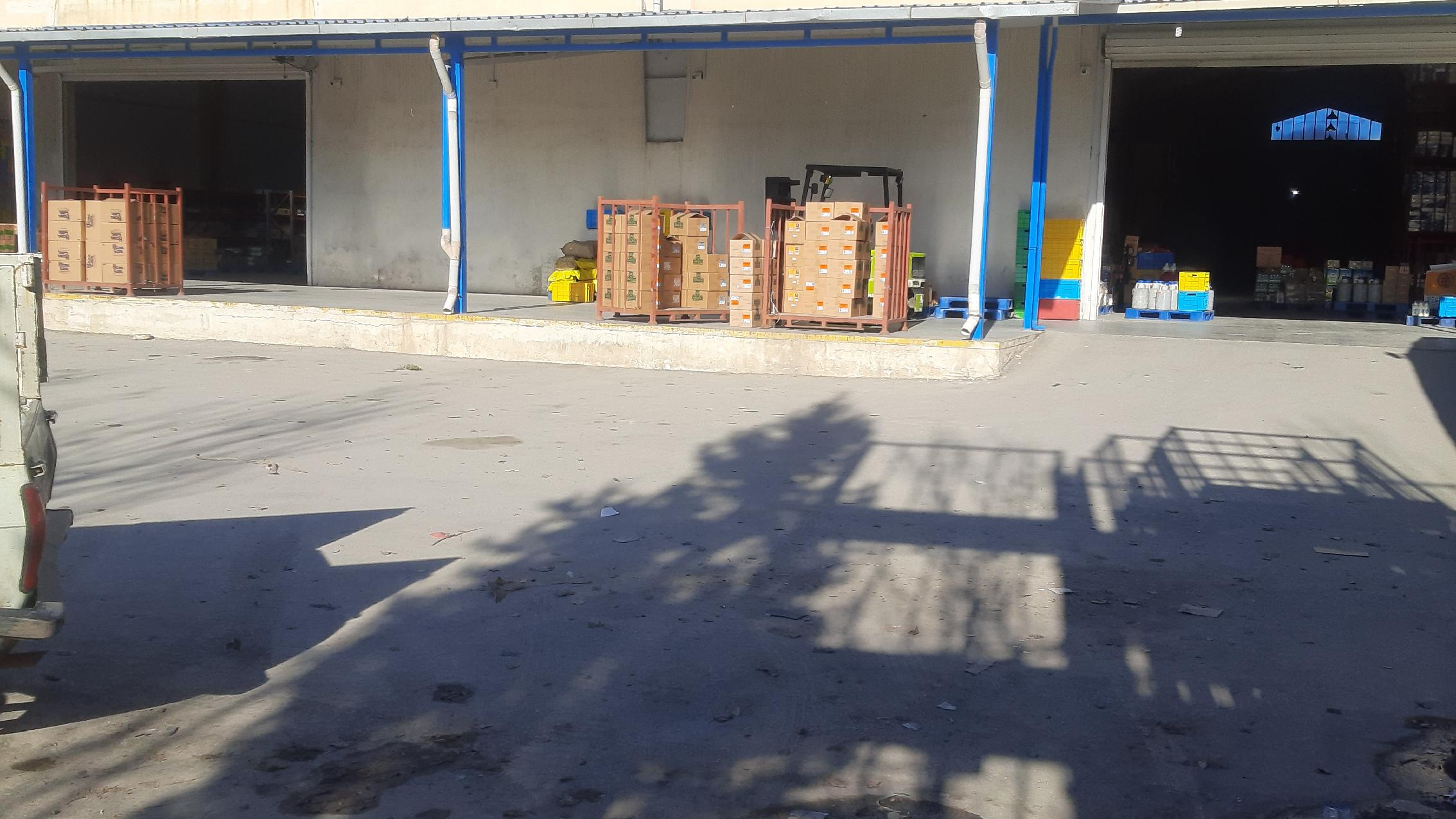 انبار مرکزی فروشگاه زنجیره ای گندم و افق کوروش