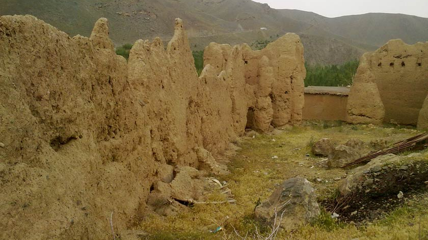 قلعه تاریخی ه وره