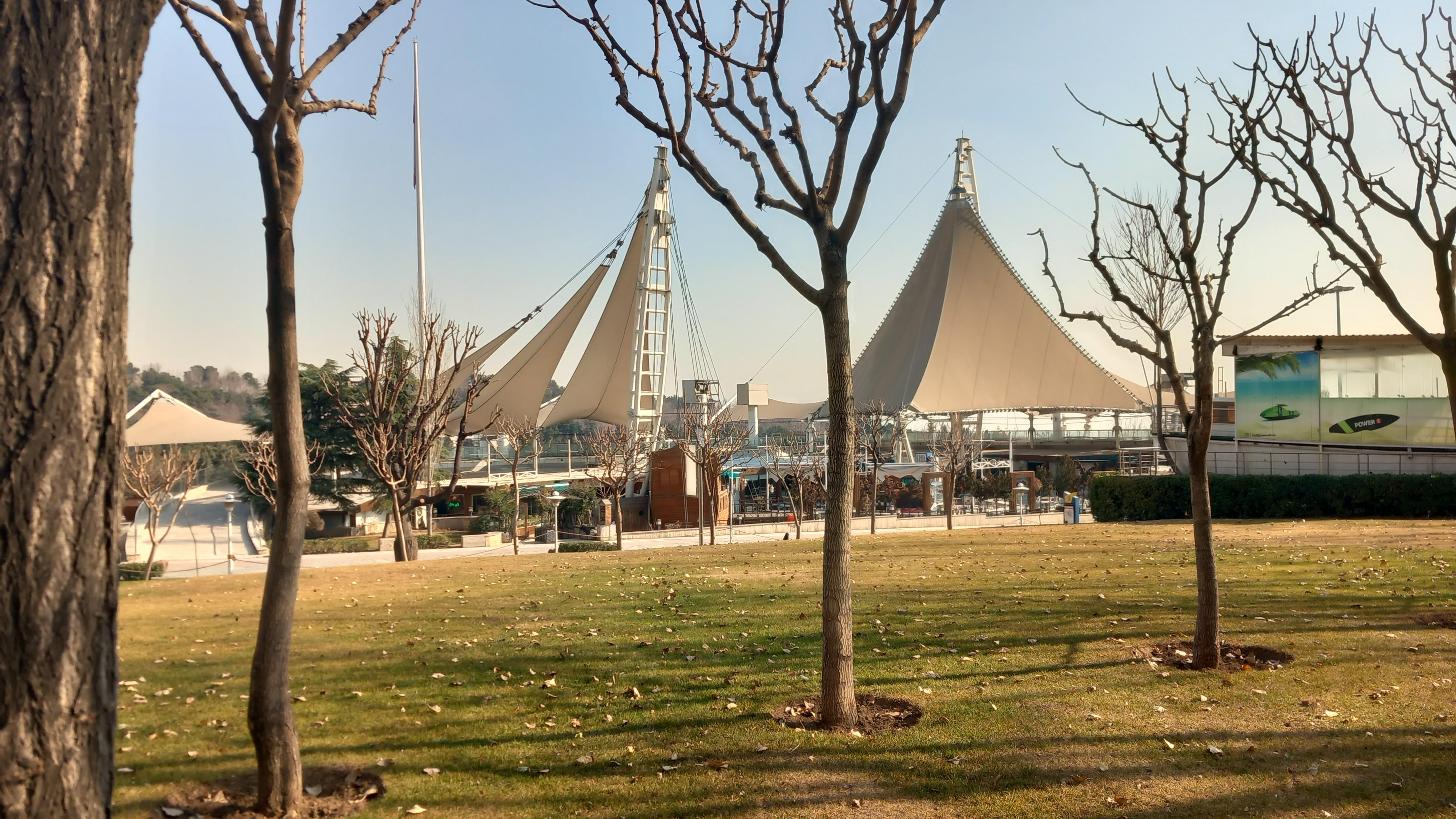 بوستان آب و آتش