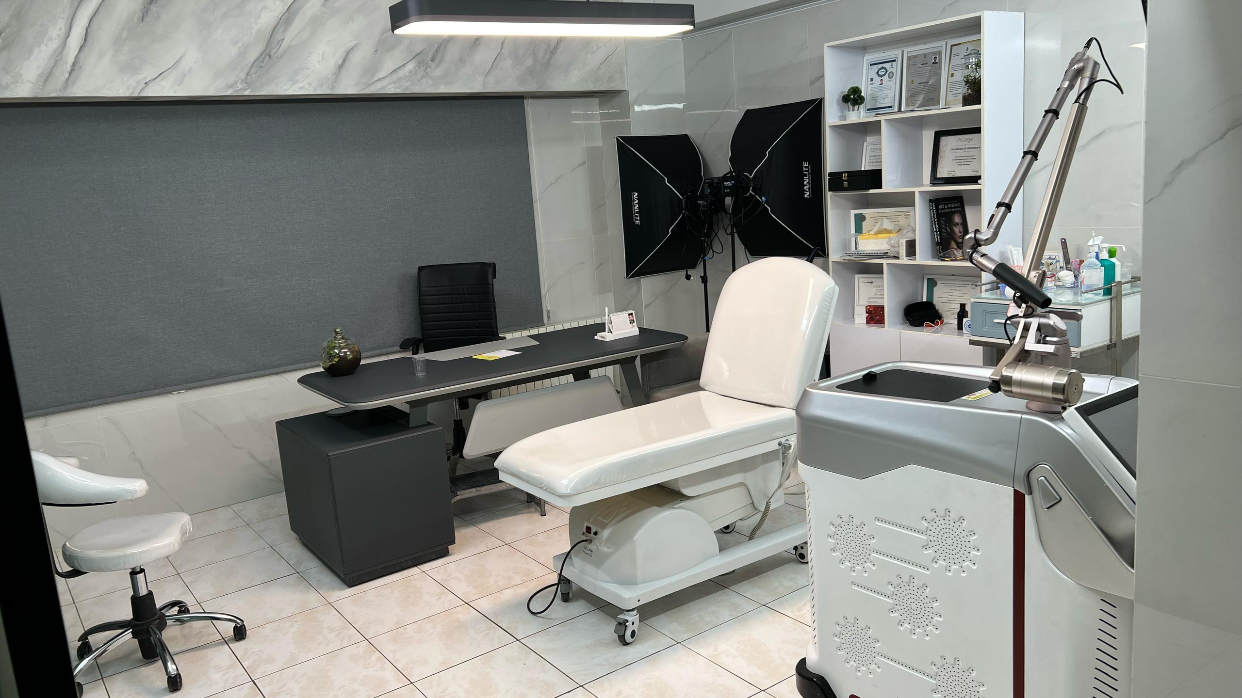 مطب دکتر امیر حاجی رجبی