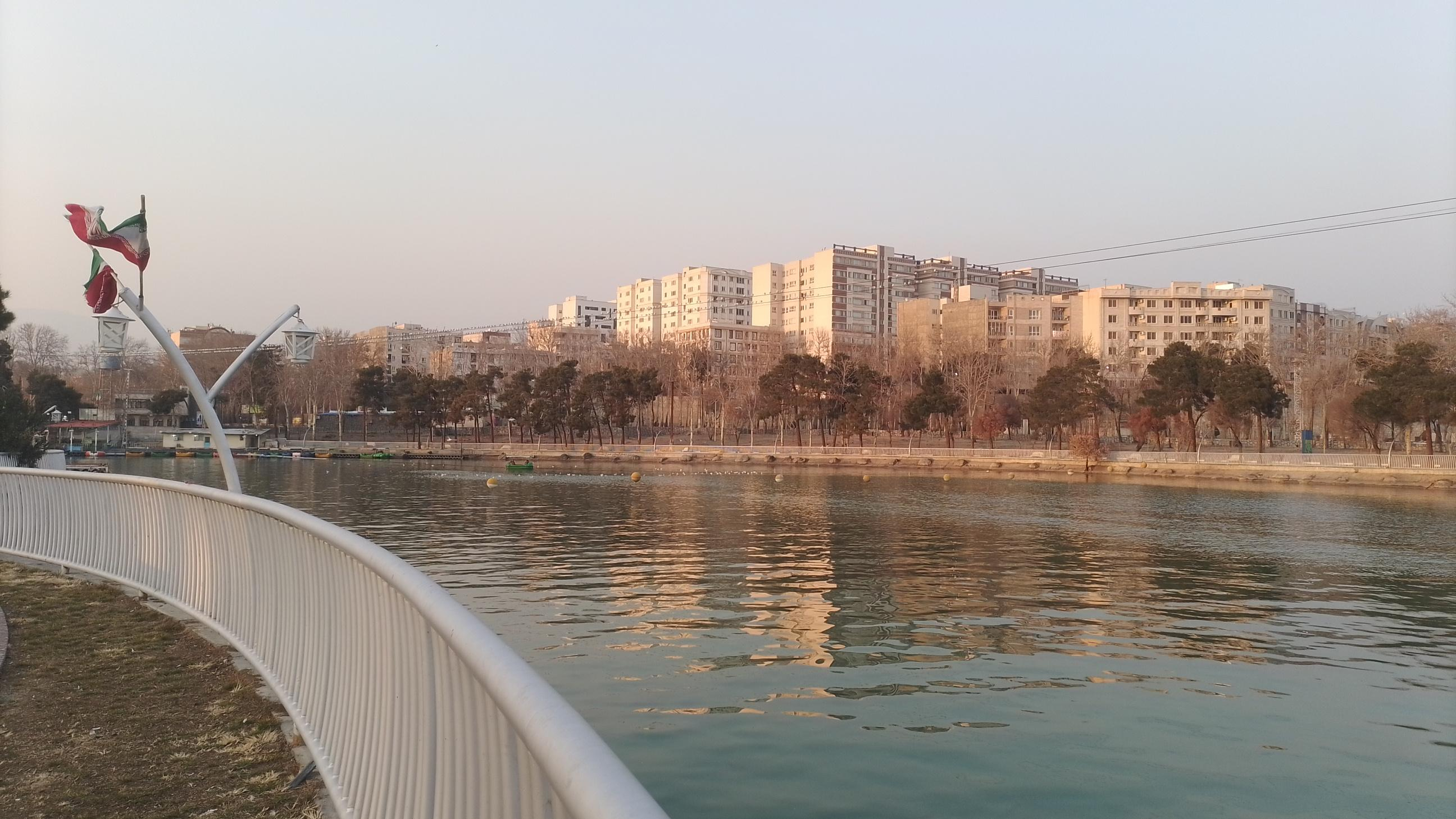 دریاچه پارک ارم