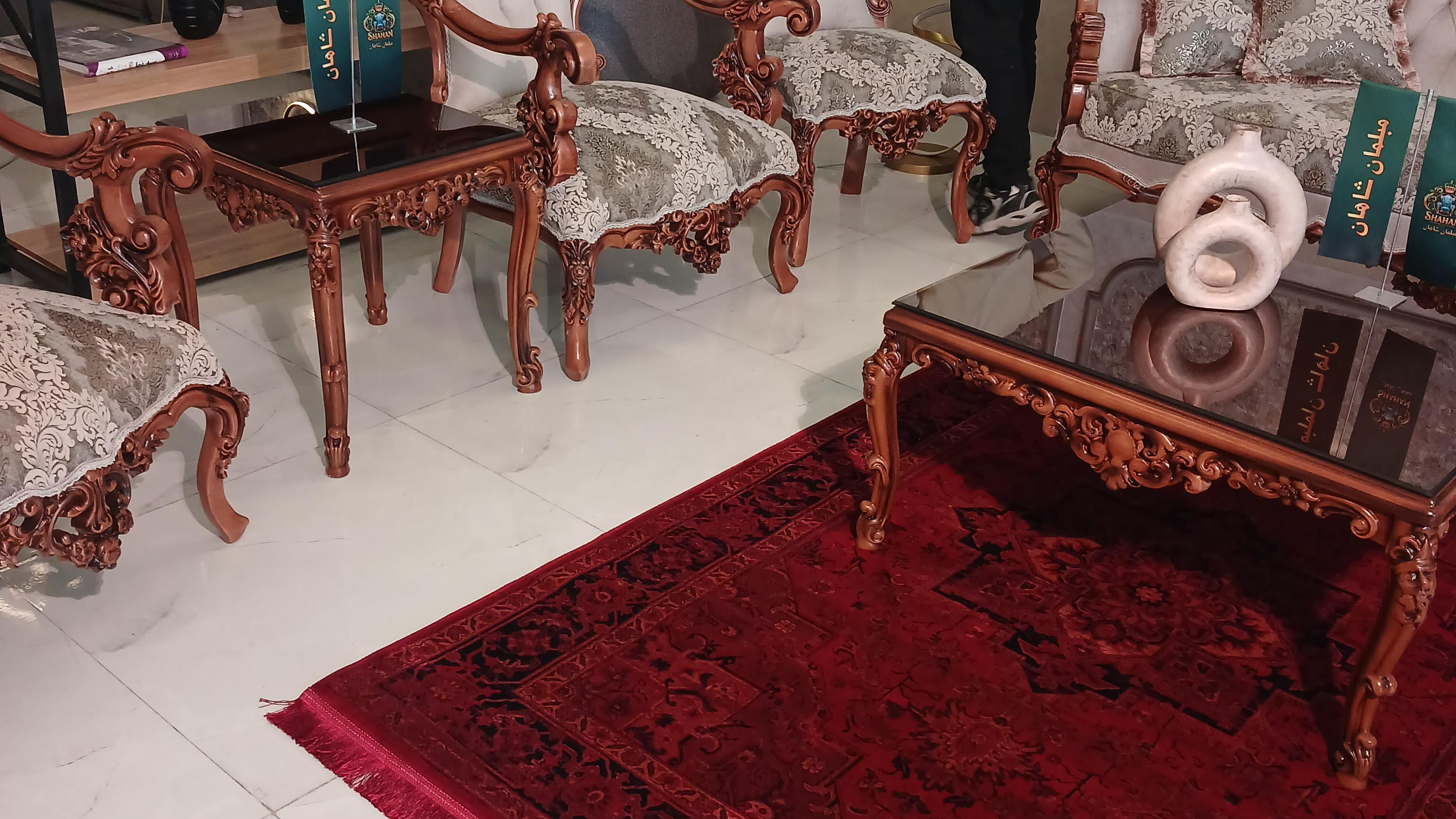 مبلمان شاهان