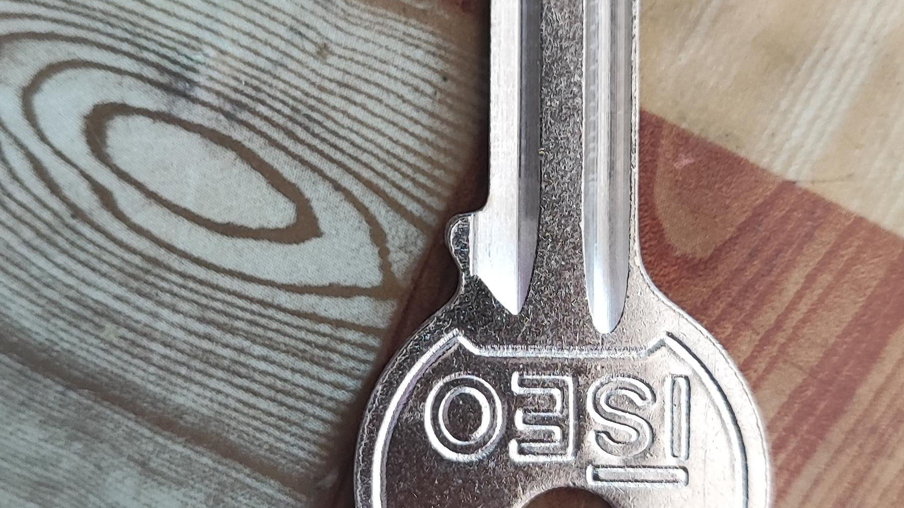 کلید سازی فیروزی