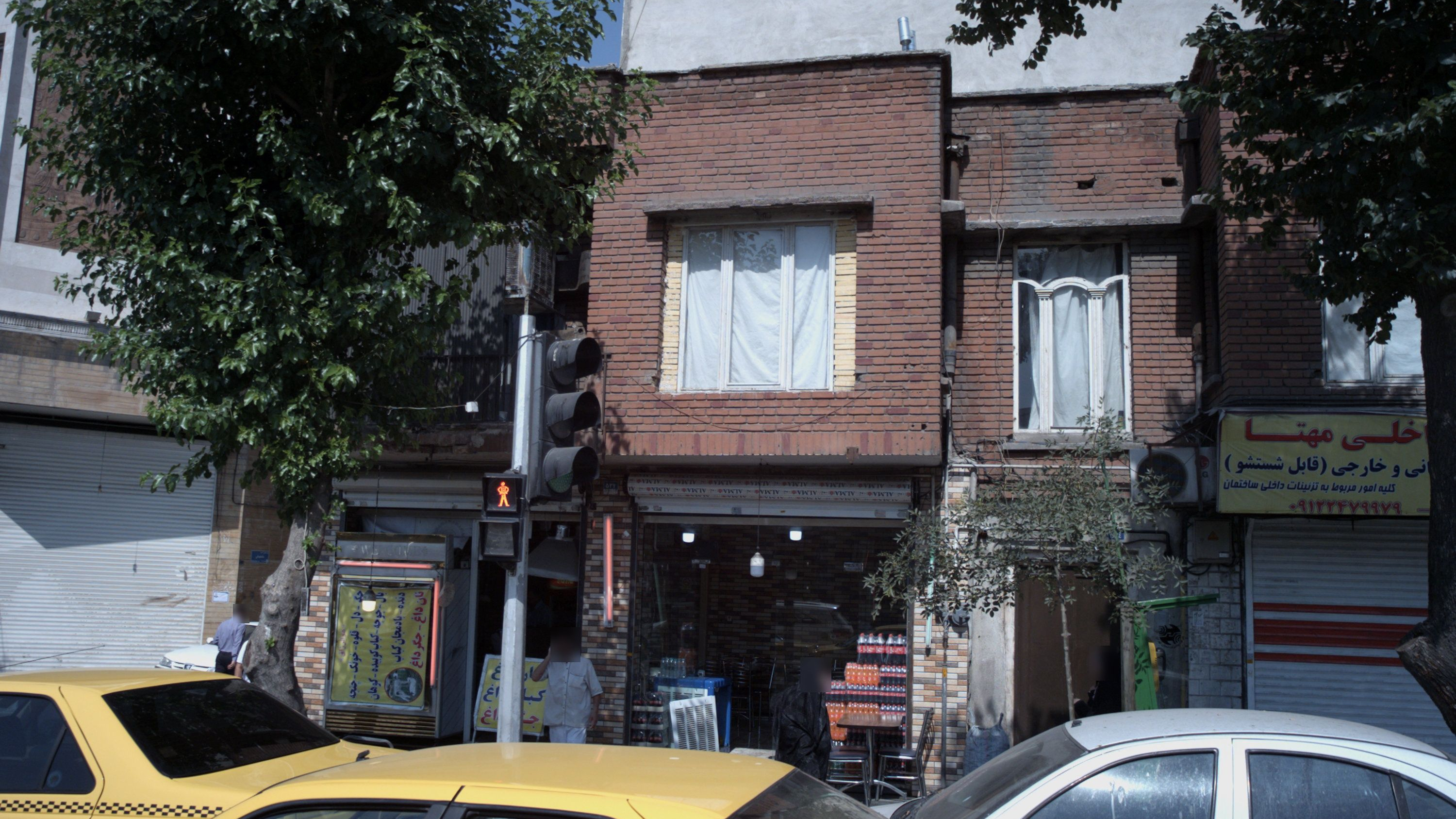 کبابی و جگرکی