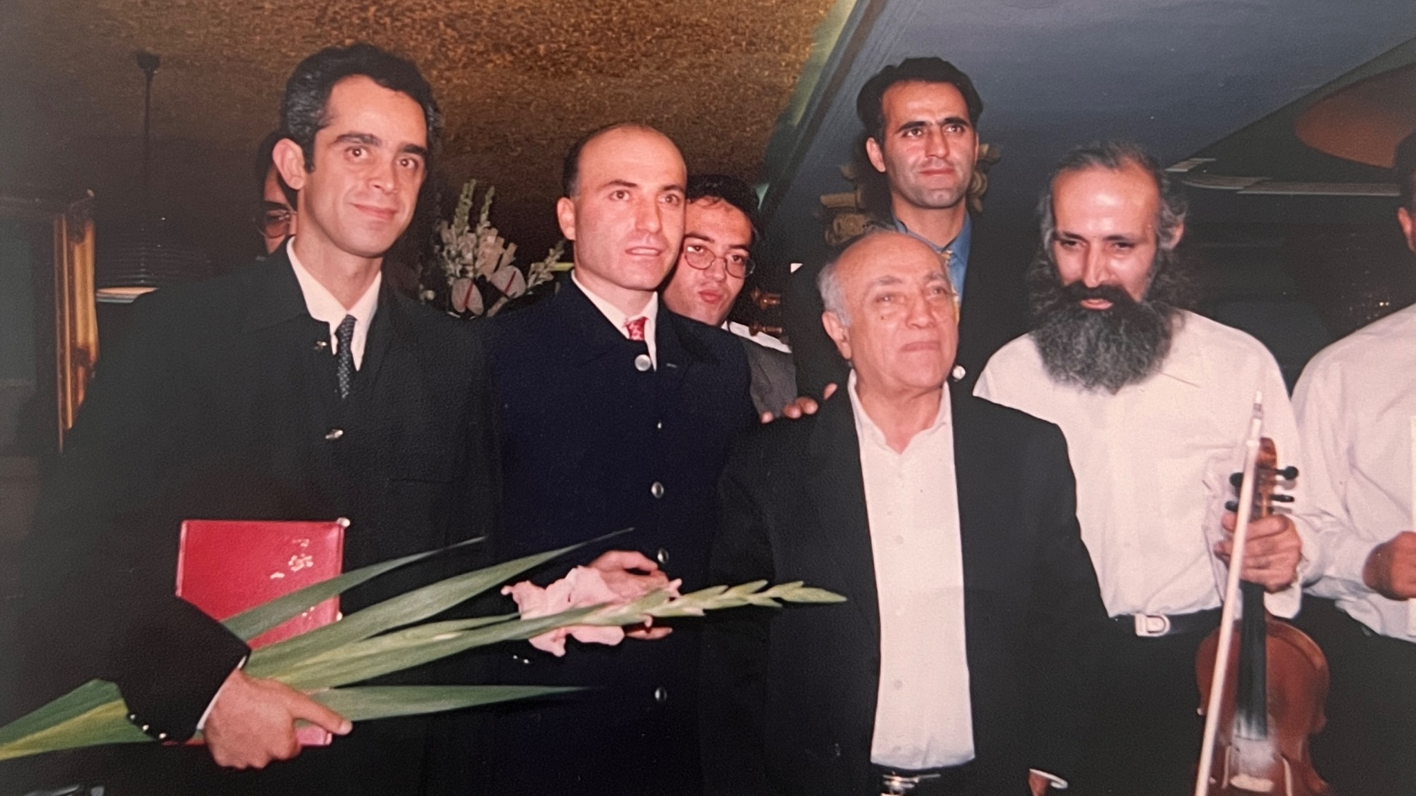 آموزشگاه موسیقی و بازیگری خنیاگران