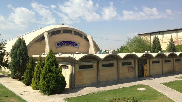 استخر دانشگاه صنعتی اصفهان