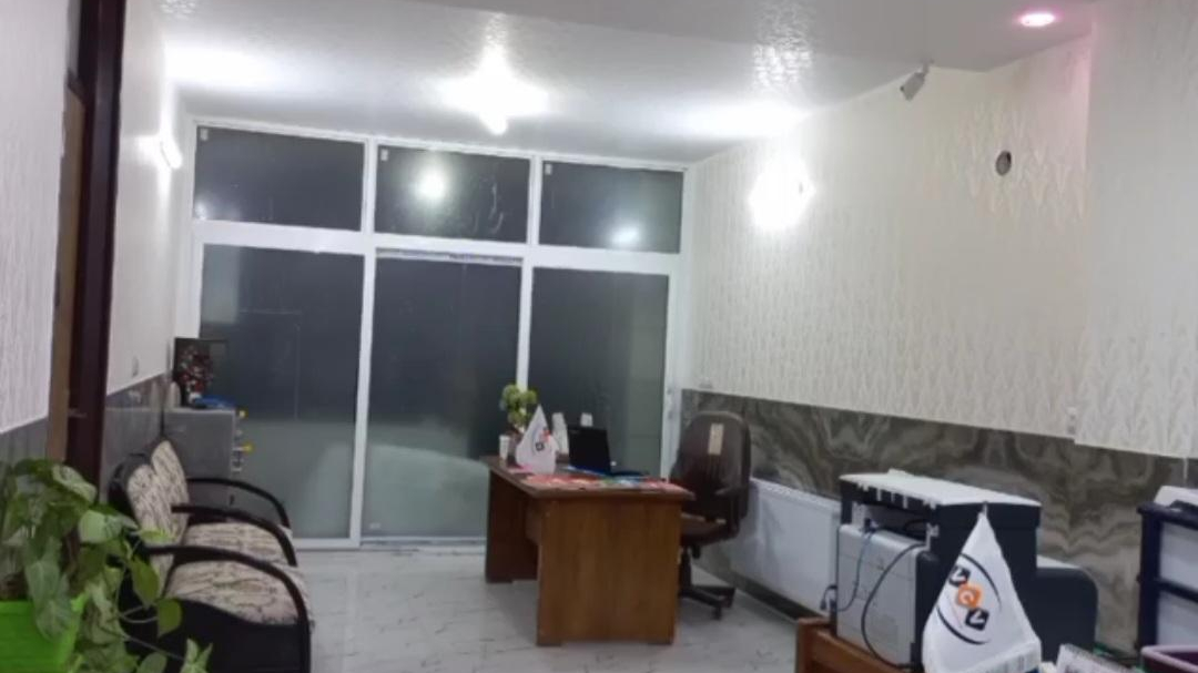 آموزشگاه زبان خارجی شیفتگان دانش و آریاییان