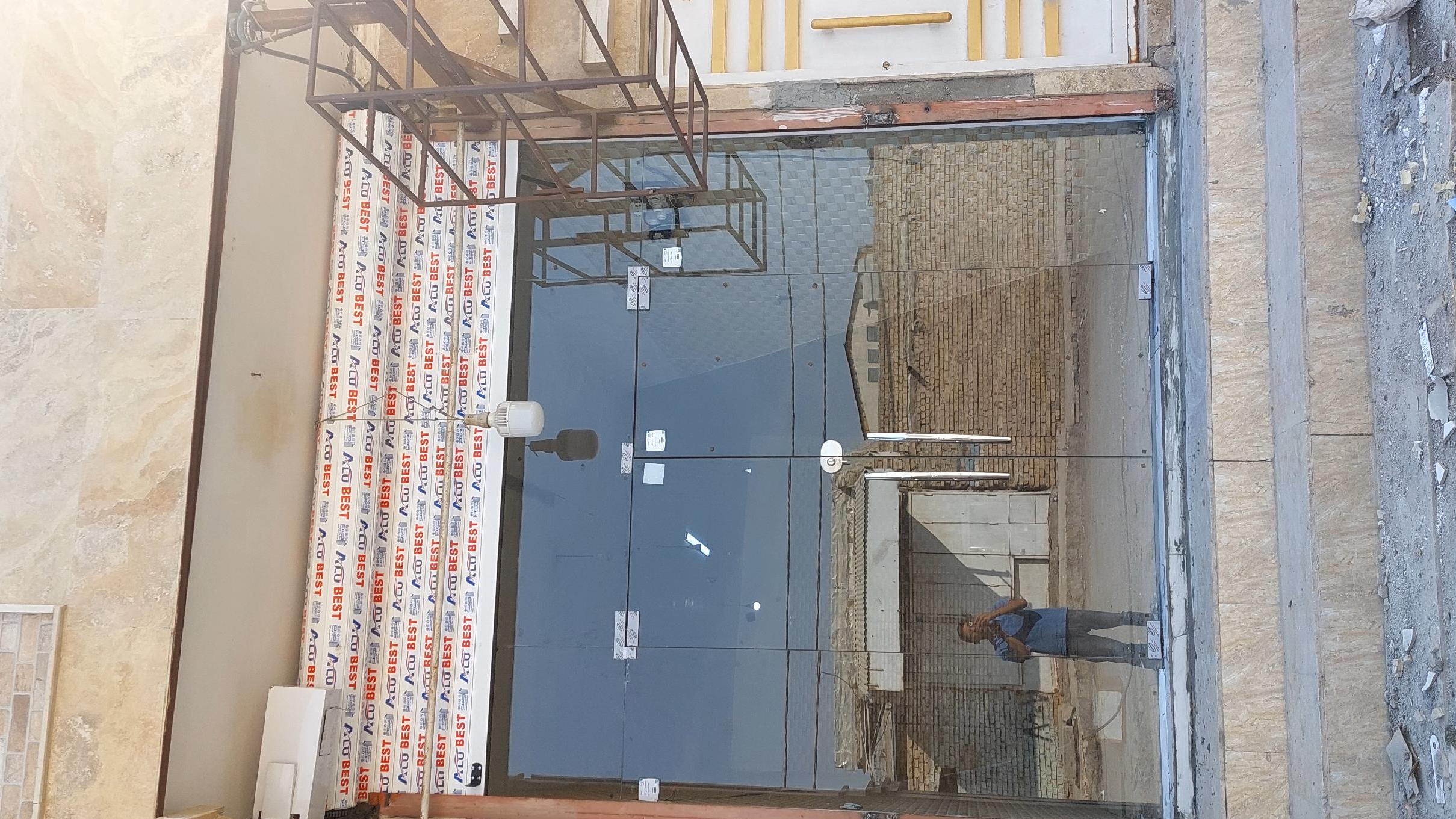 شیشه سکوریت و کرکره برقی فرطوسی