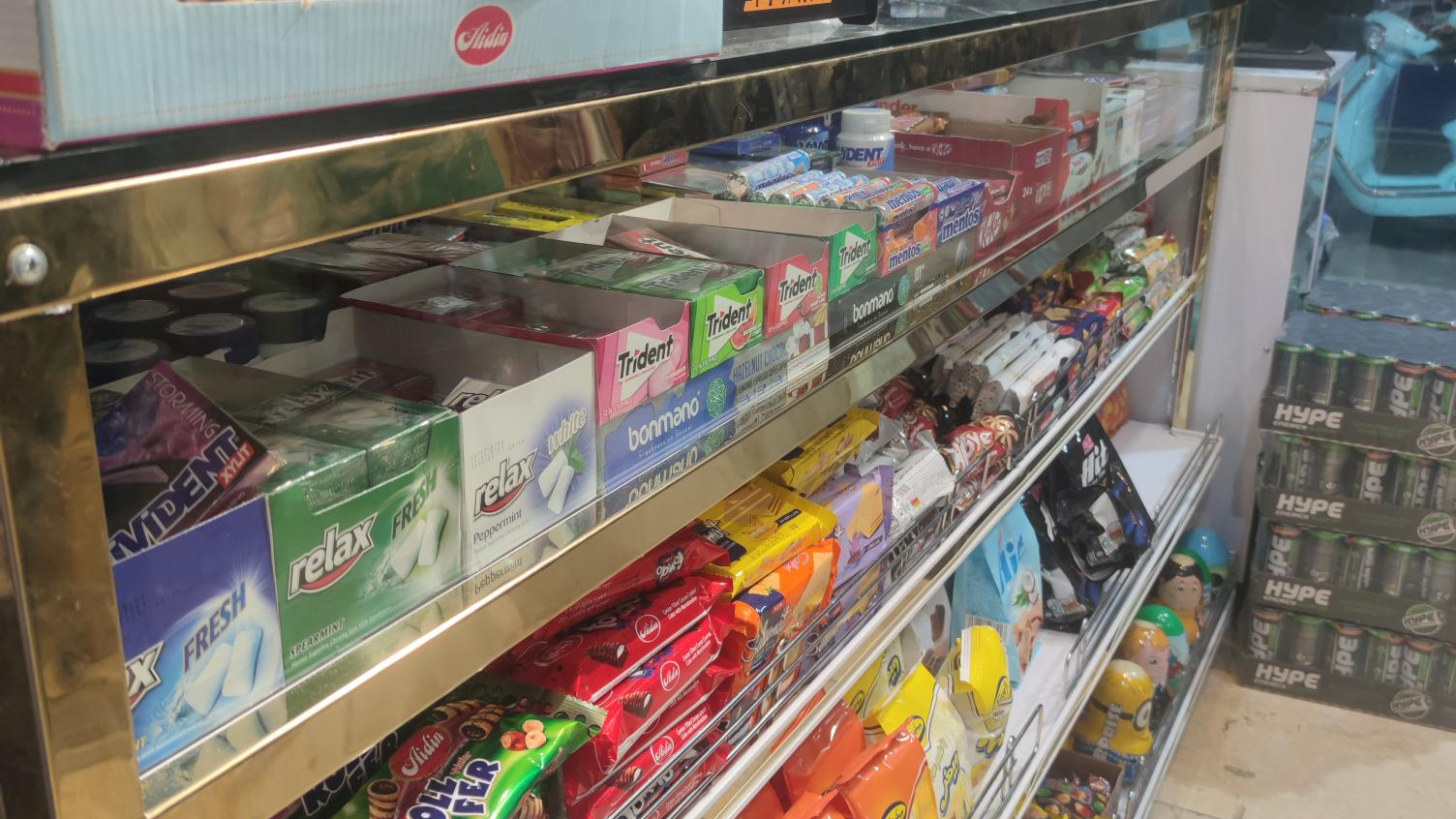 سوپر مارکت منتیا