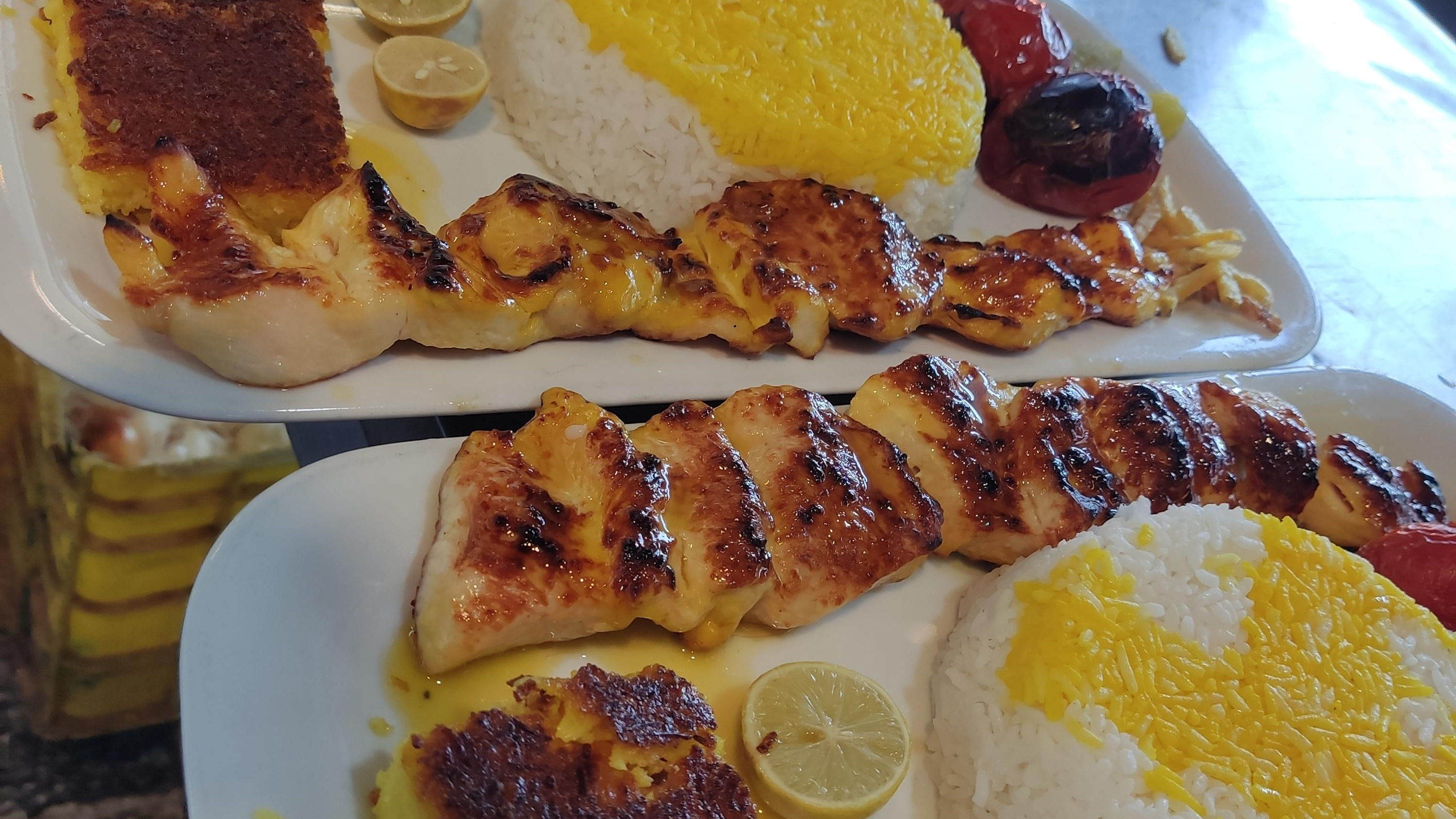 رستوران پارسا