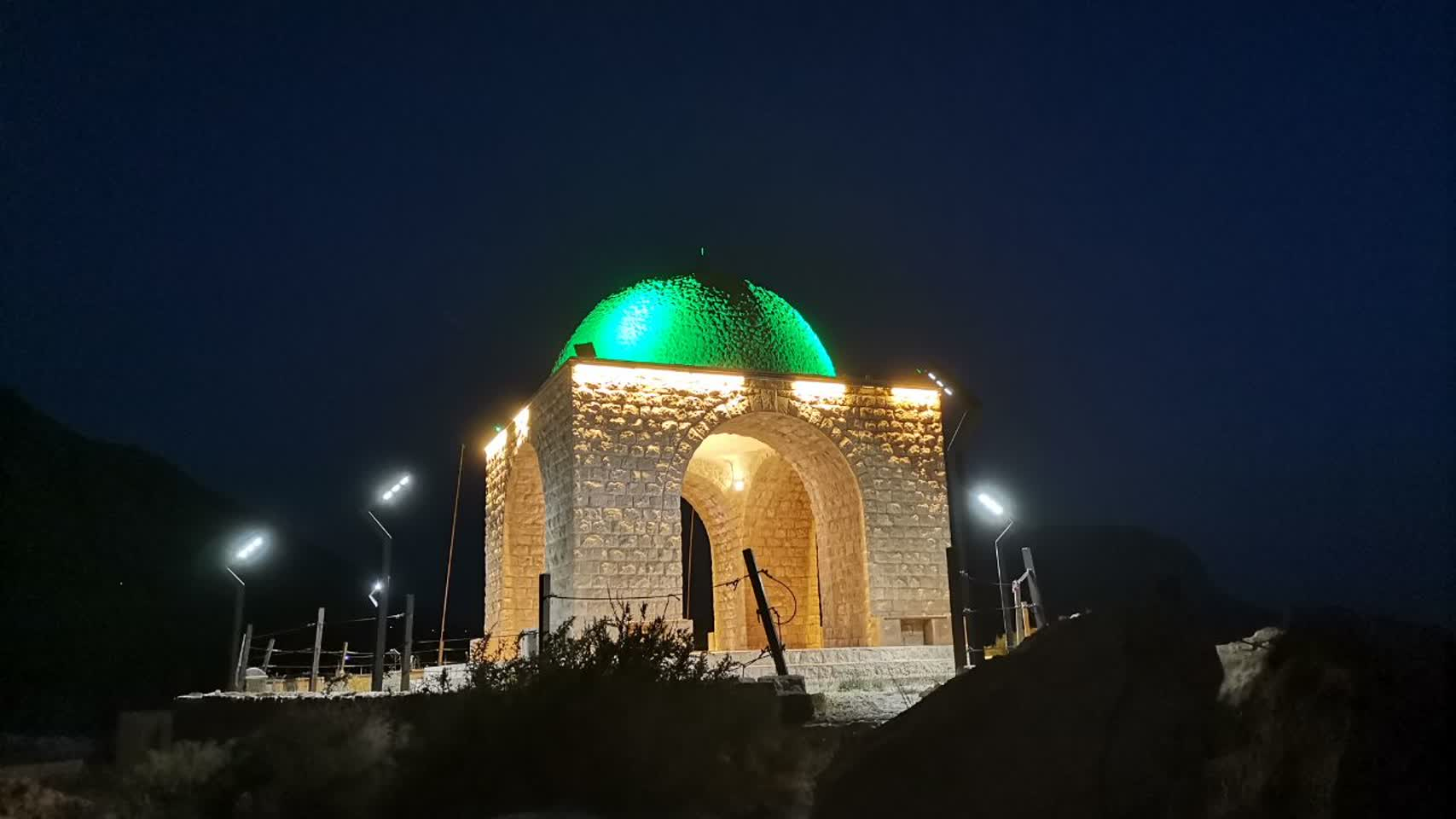 مقبره شهید گمنام پارک دراک