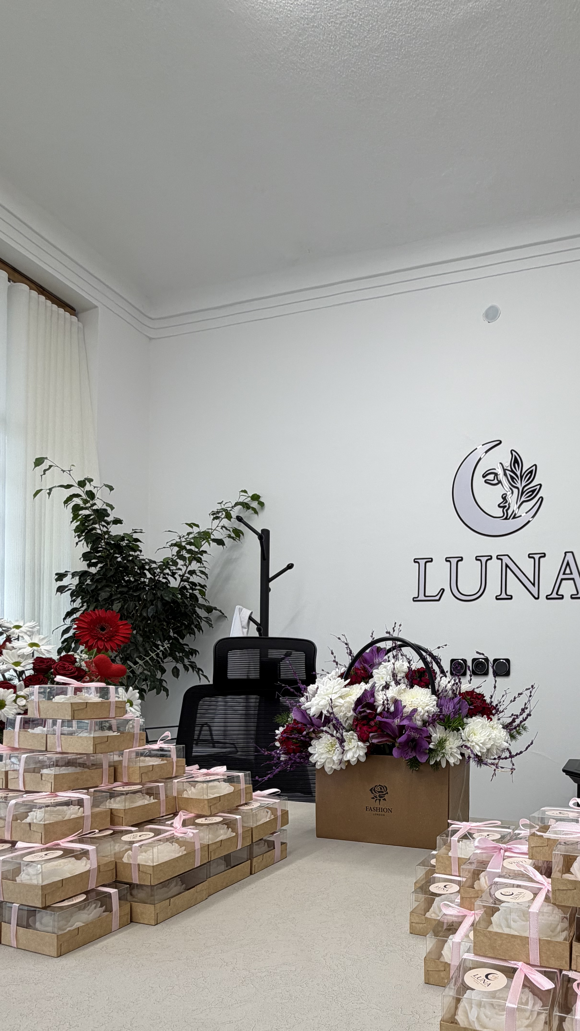 کلینیک تغذیه و زیبایی لونا