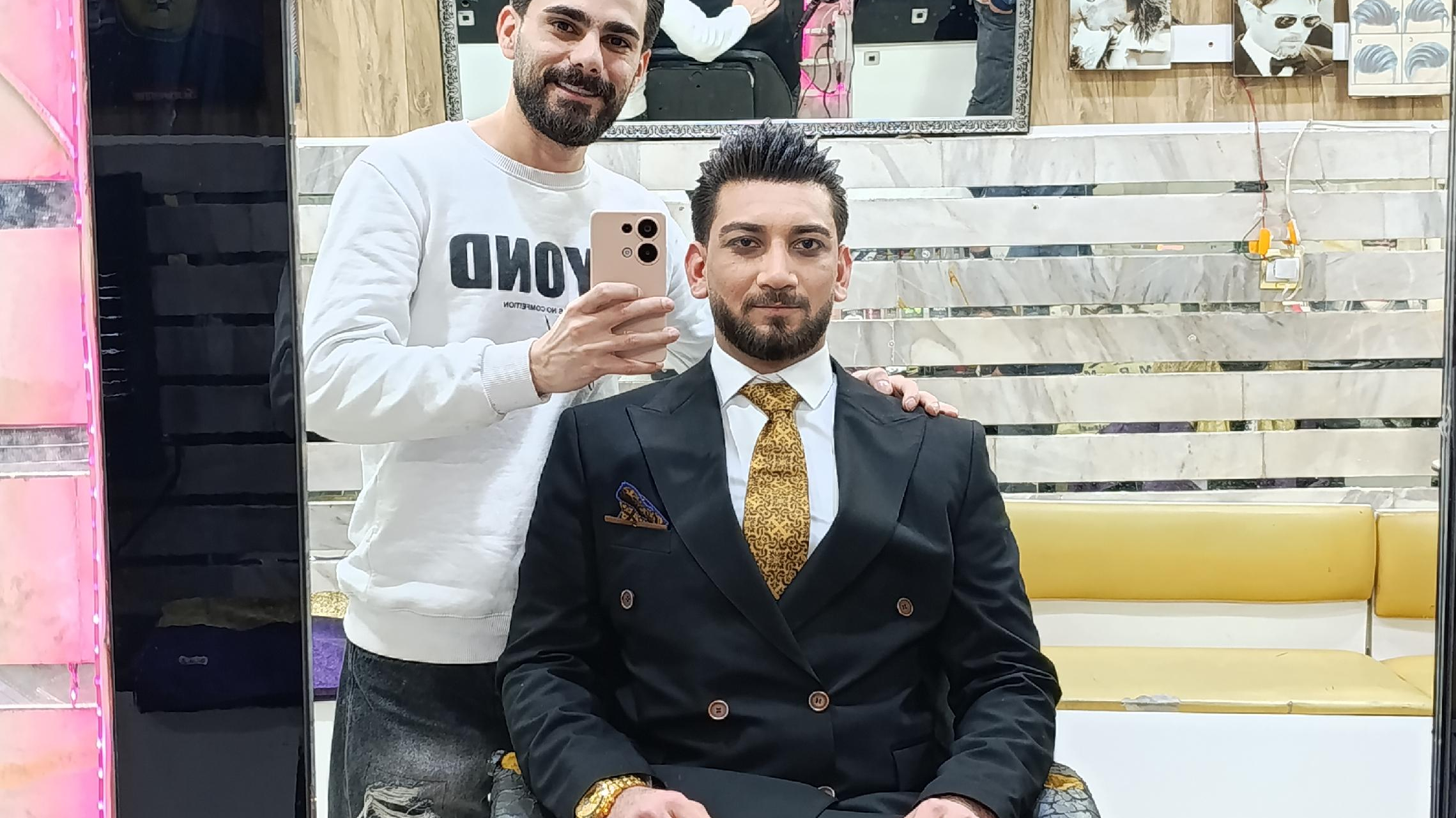 آرایشگاه مسترمو