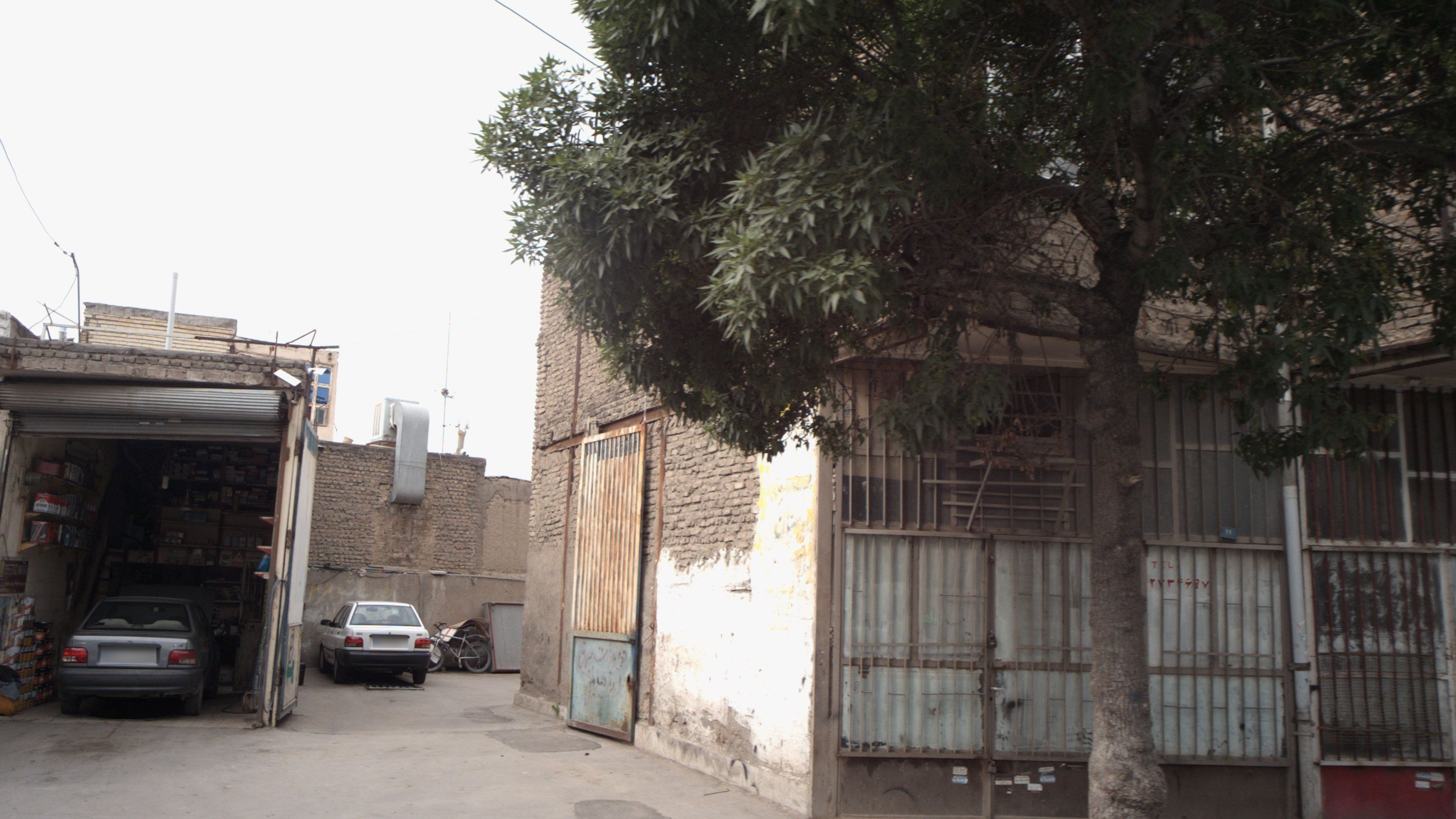 تعمیرگاه خودرو