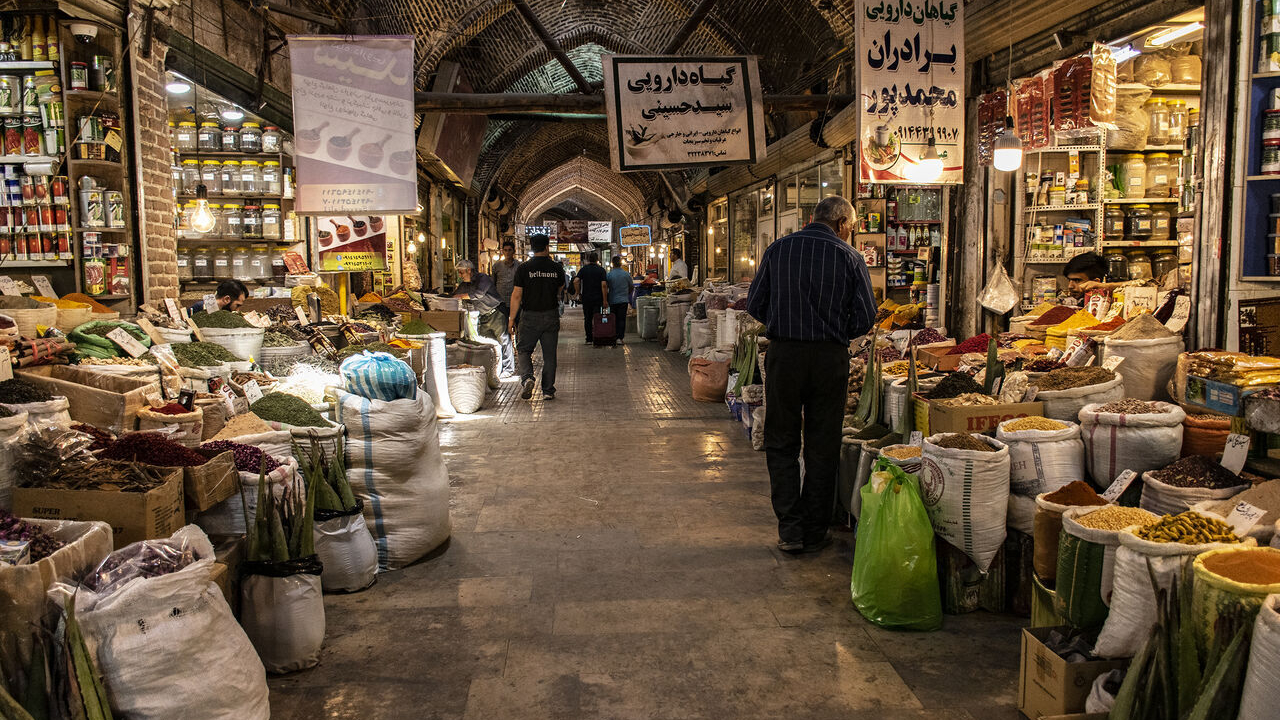 بازار روز آبادان