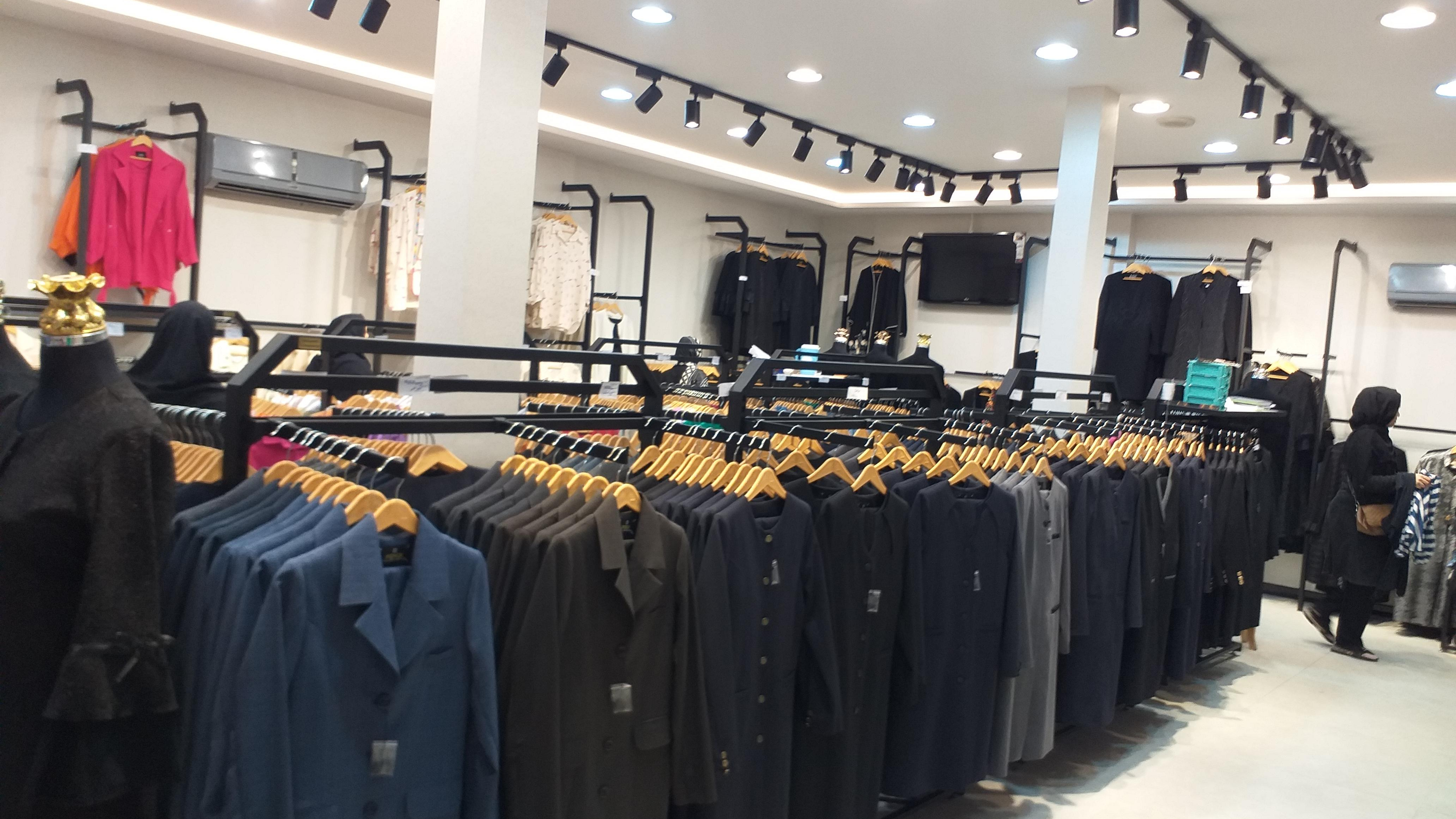 فروشگاه پوشاک پدیده