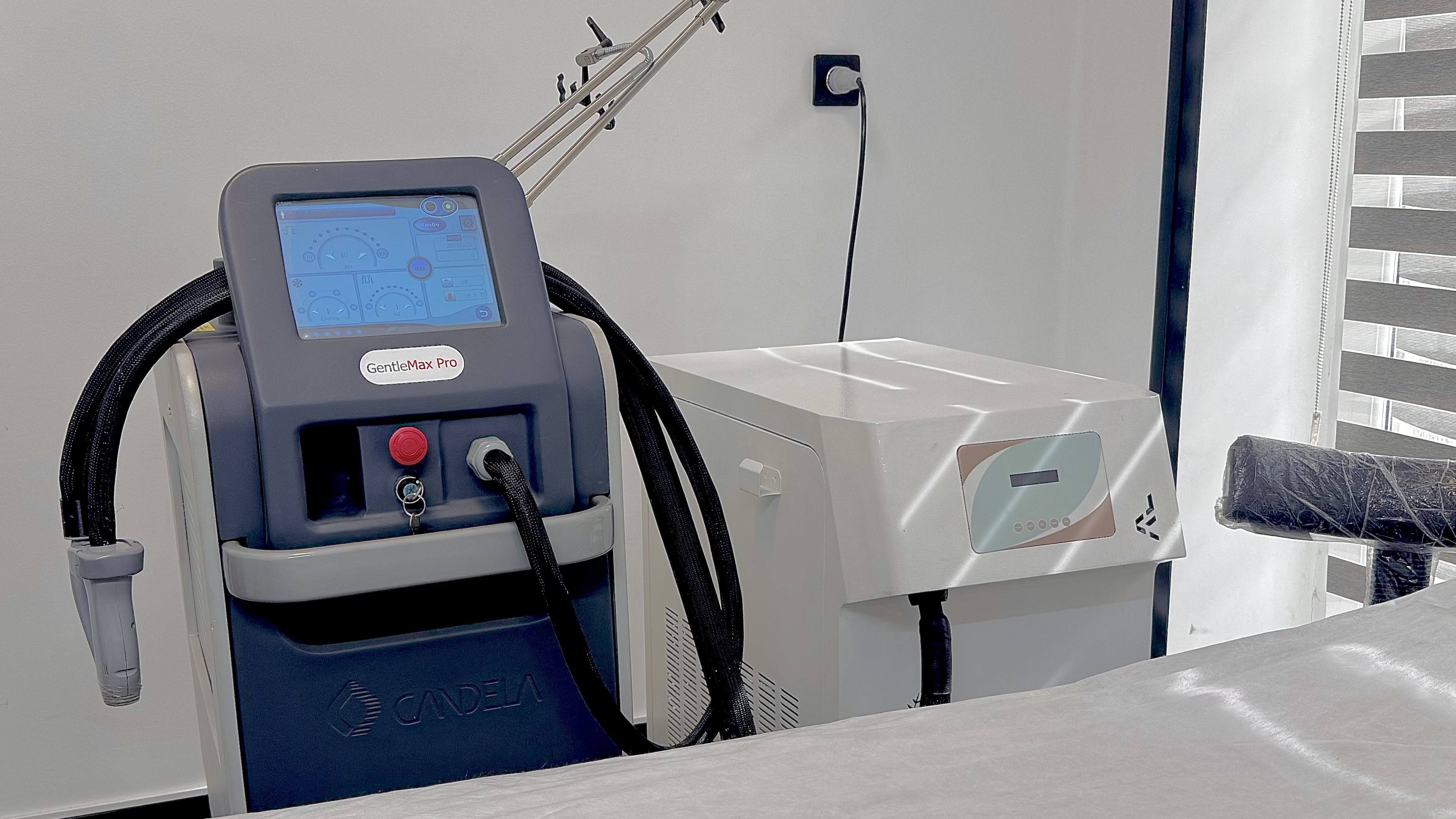 مرکز لیزر و کلینیک پوست و مو و زیبایی مهوار