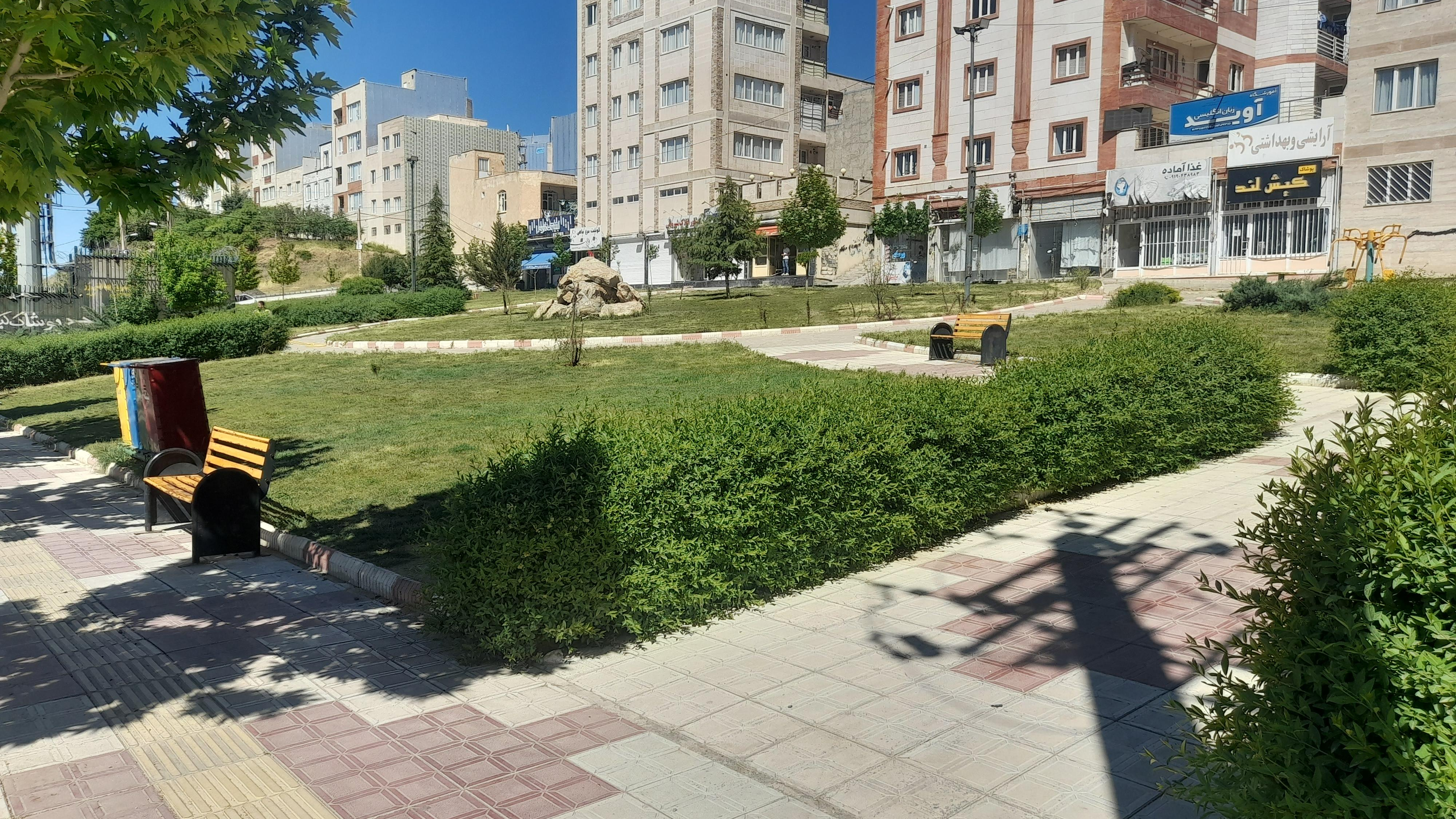 پارک سنگی پنج آذر