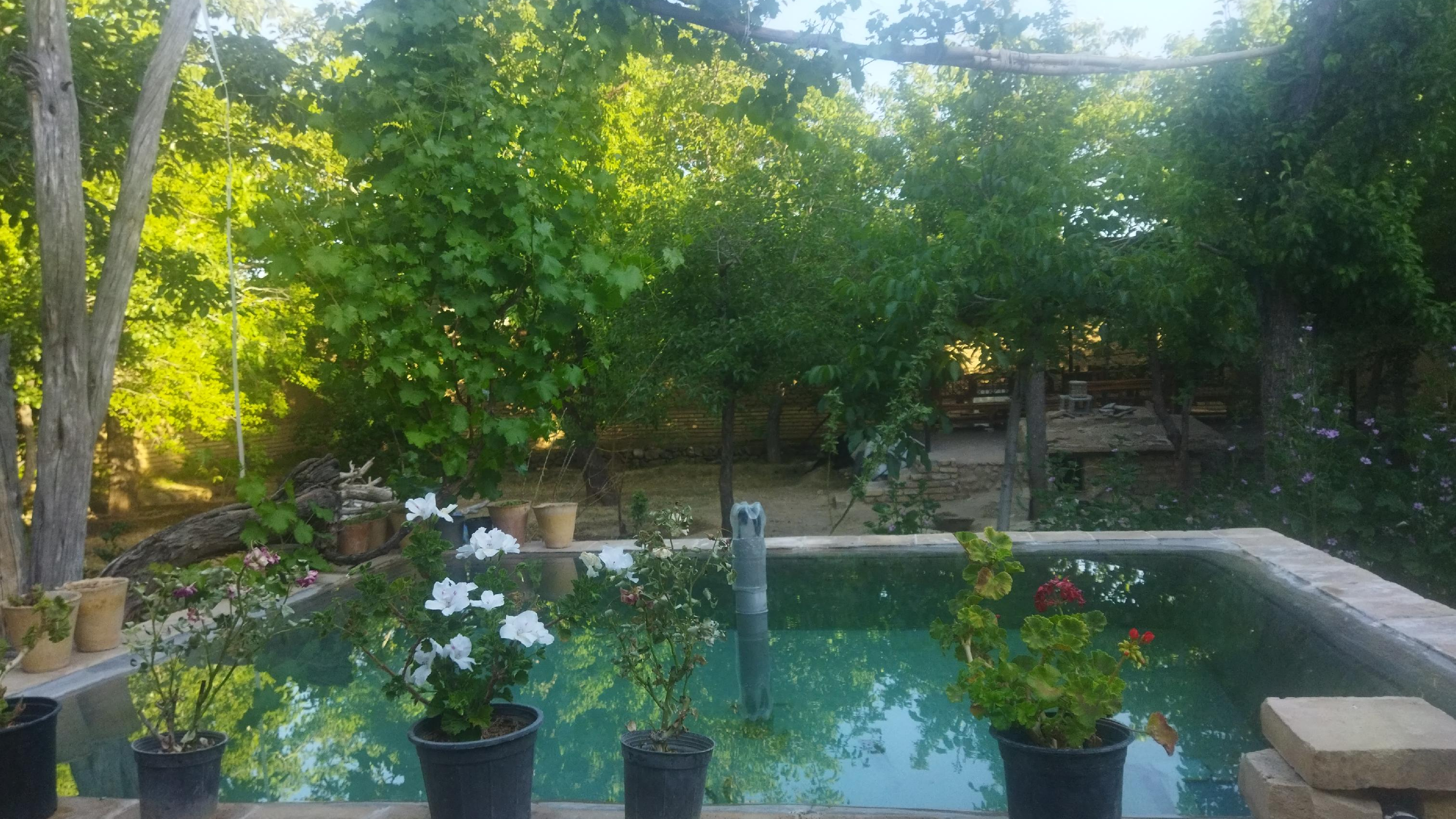 اقامتگاه بومگردی زندیه