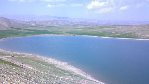 آب آبگیر خندق لو