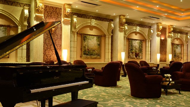 هتل بزرگ تهران ۲