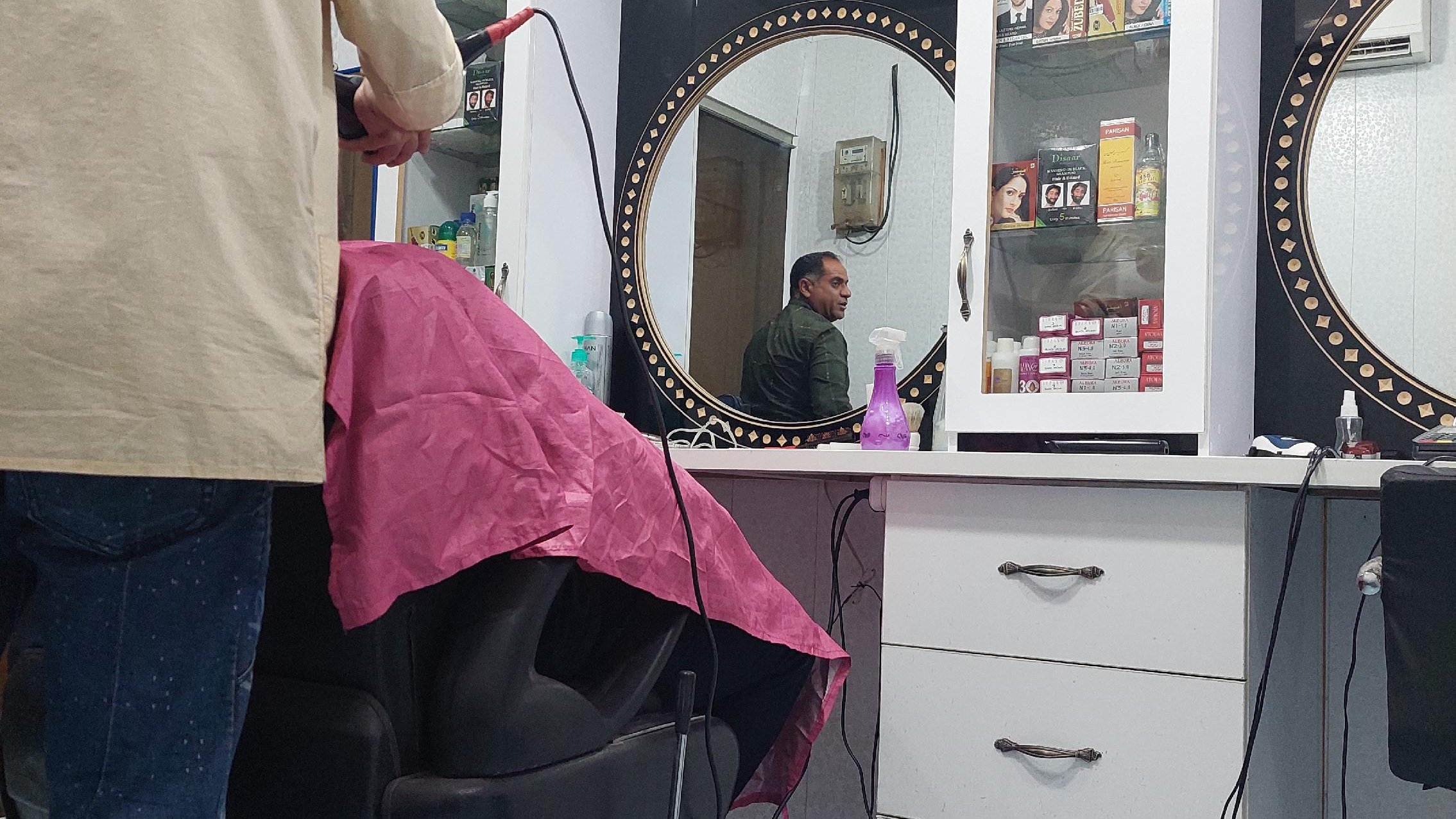 آرایشگاه گلریز