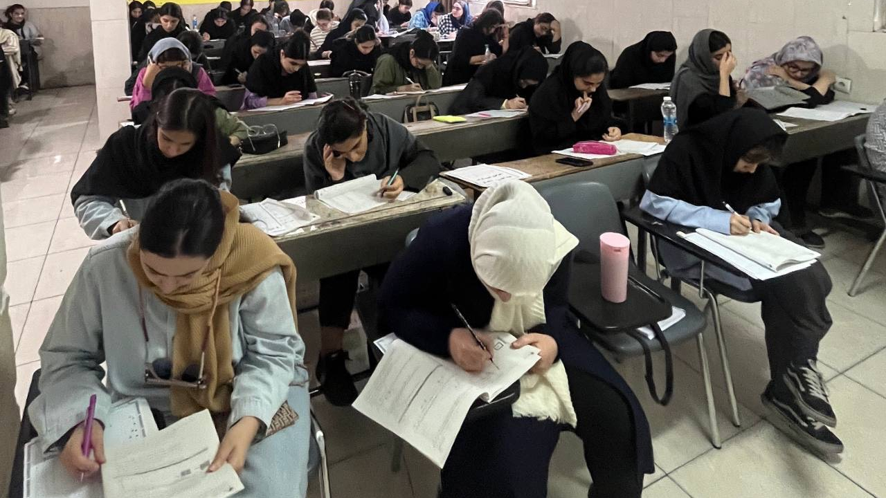 آموزشگاه قلم چی صادقیه