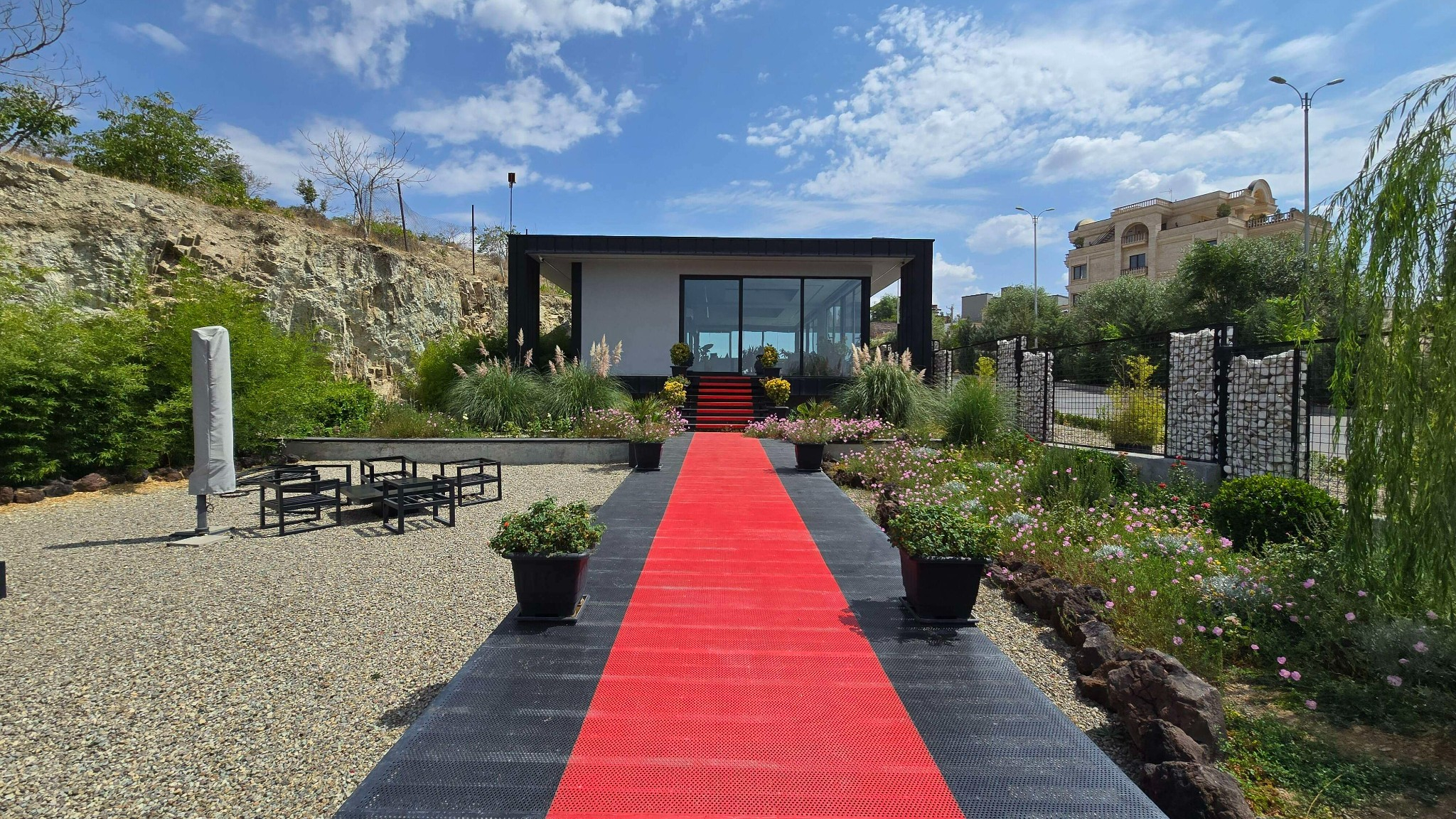 مشاور املاک رادیس