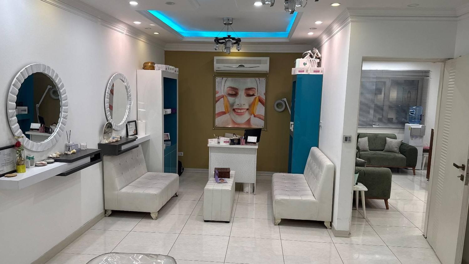کلینیک تخصصی پوست و مو شیما