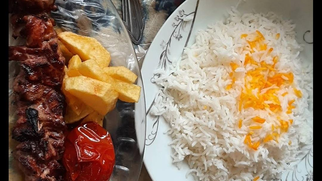 رستوران حقیقت