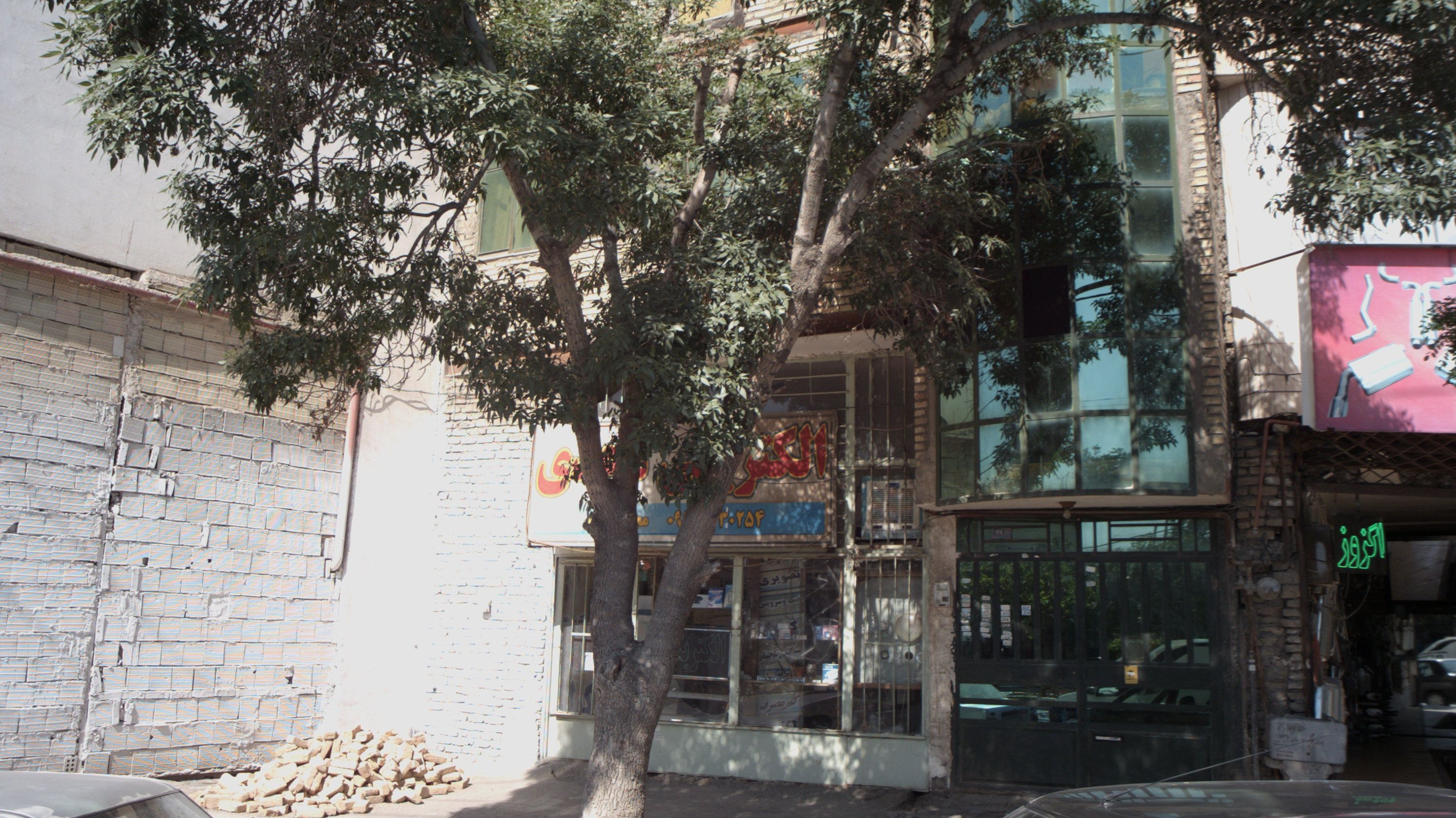 تعمیرگاه خودرو