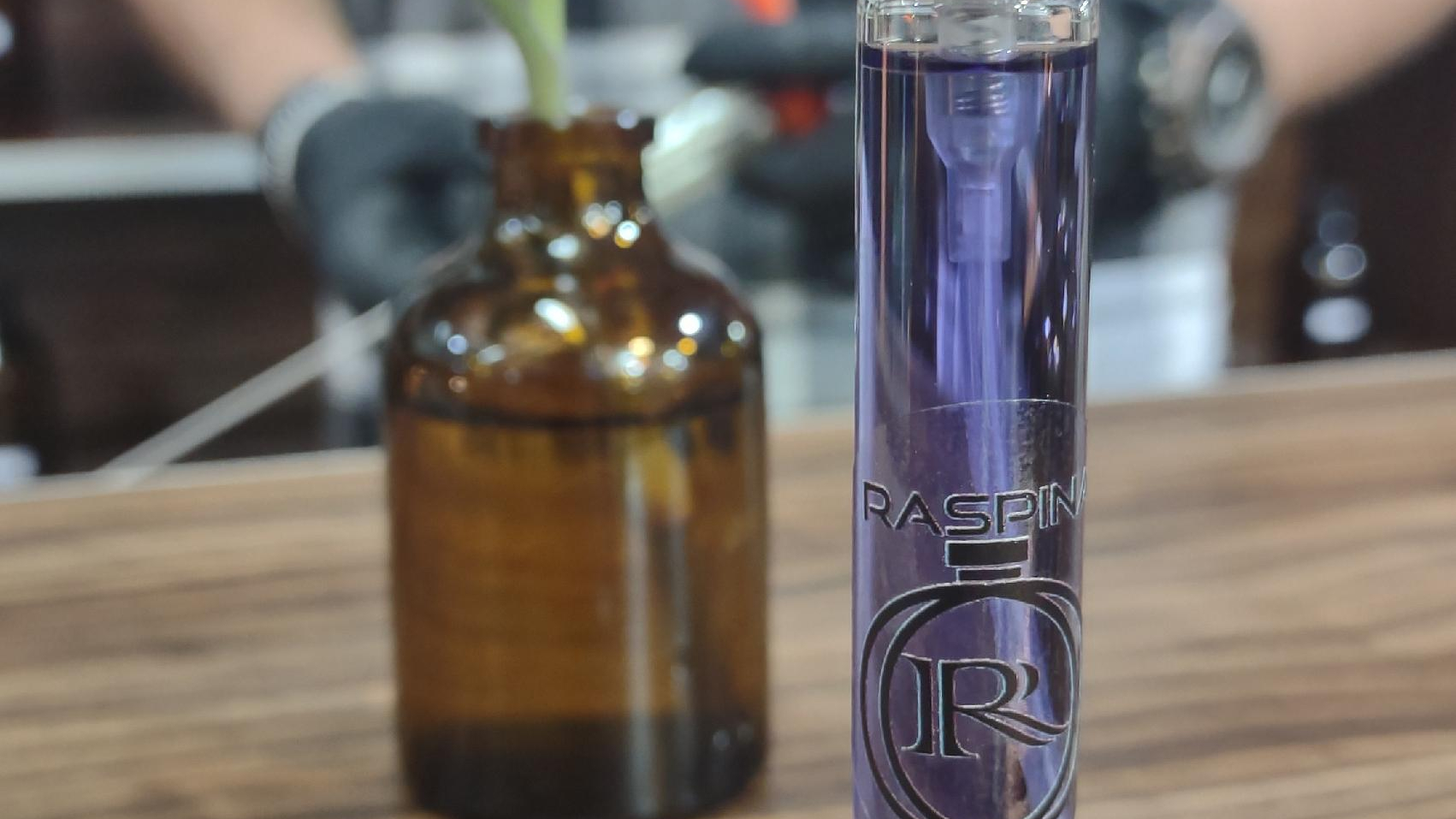 فروشگاه عطر راسپینا