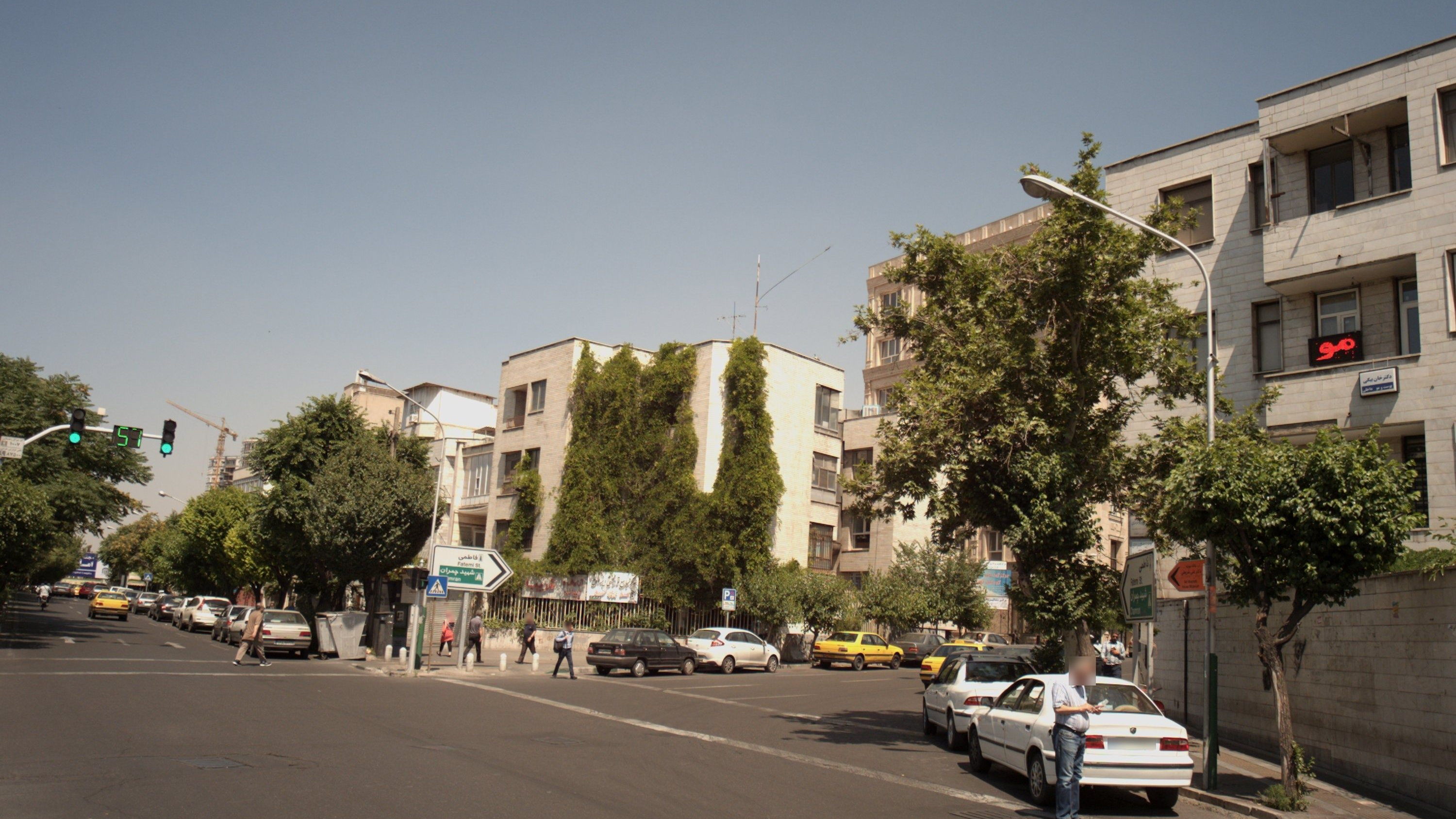 دکتر خان بیگی