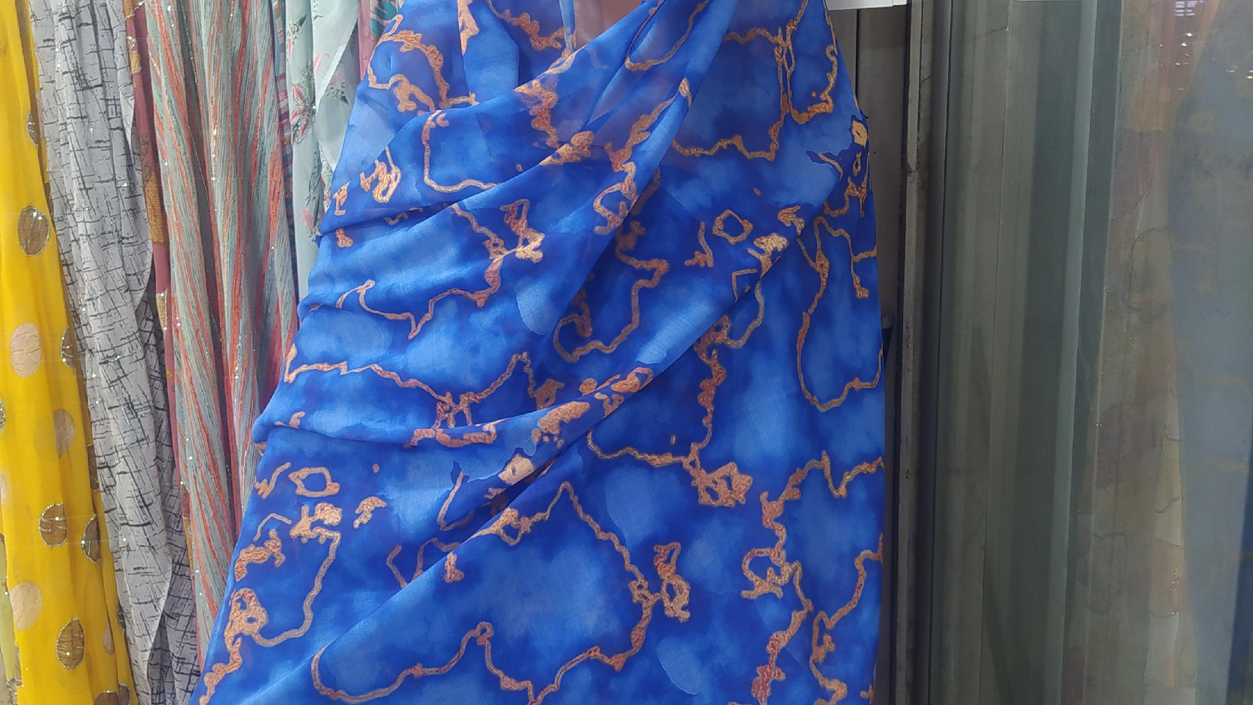 چادری تک گل (یاسر براهویی)