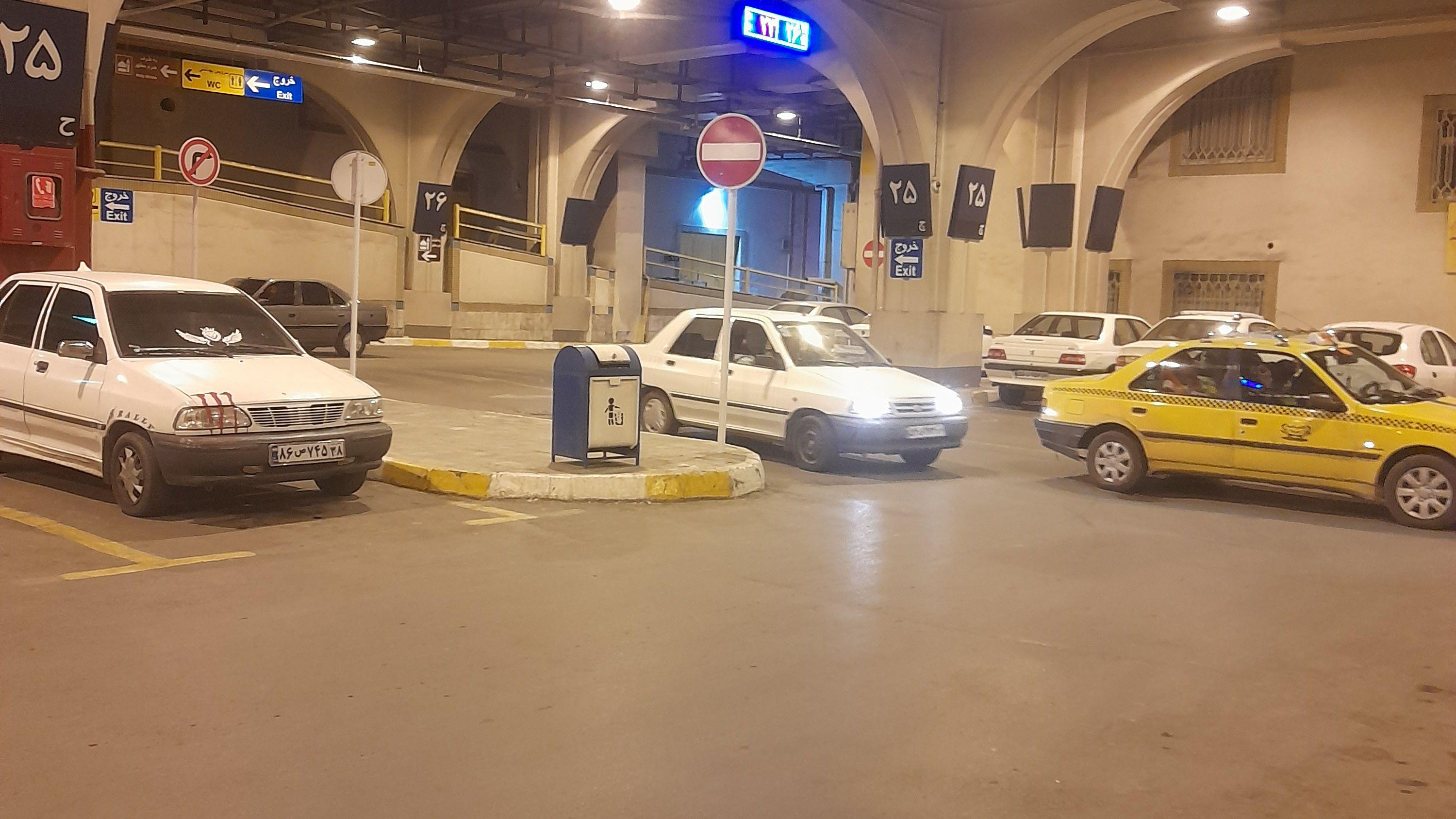پارکینگ حرم امام رضا (ع)
