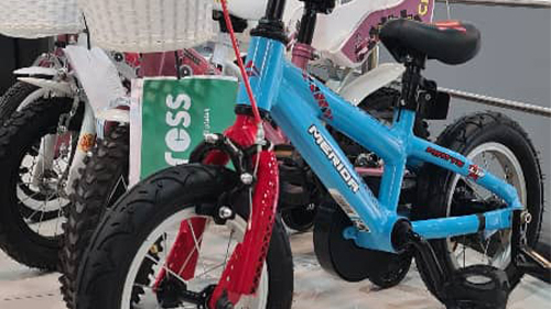 فروشگاه دوچرخه وتجهیزات ورزشی کراس