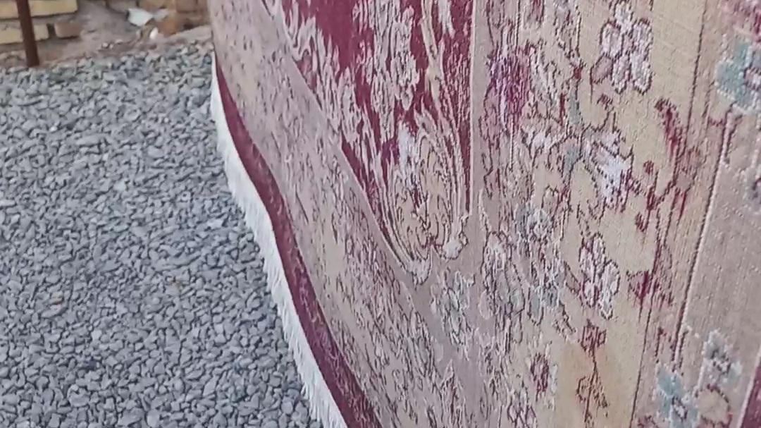 قالی شویی گل ابریشم چمنی