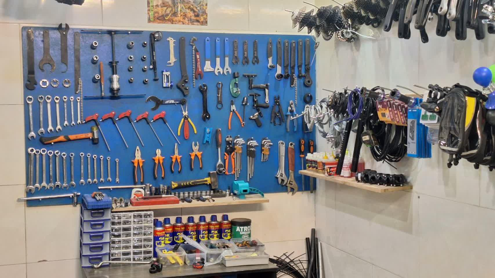 تعمیرگاه تخصصی دوچرخه ZarrinBikeCenter